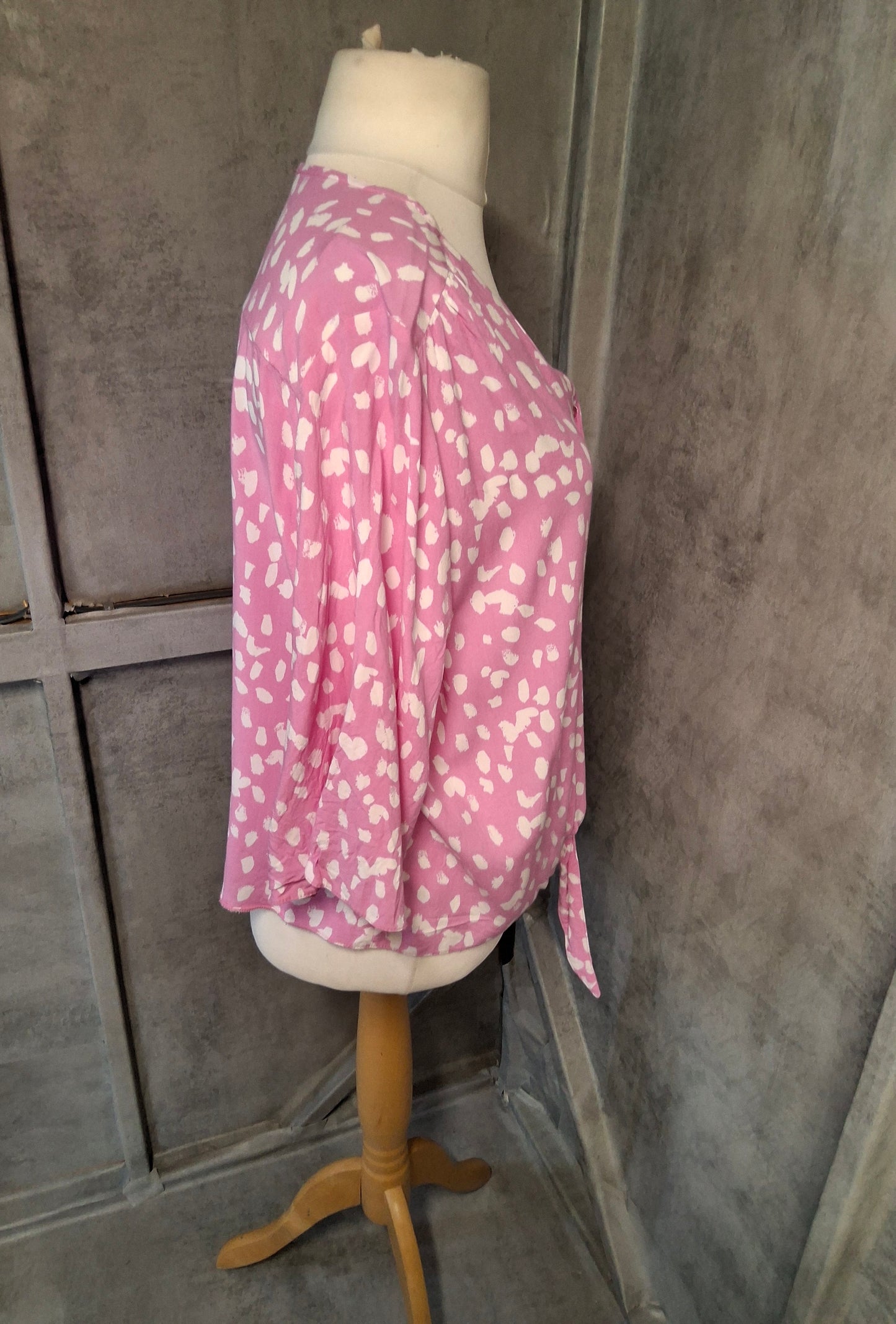 George Pink Abstract Tie-Front Blouse – Size 22 Viscose ¾ Sleeve