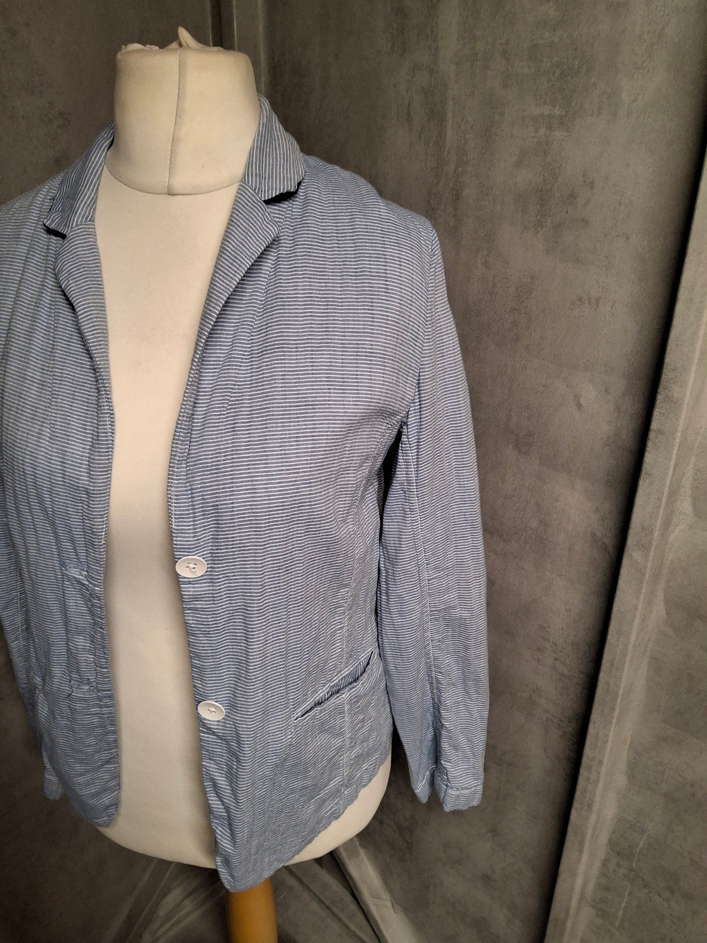 Gap Blue Pinstripe Cotton Blazer – Size 8