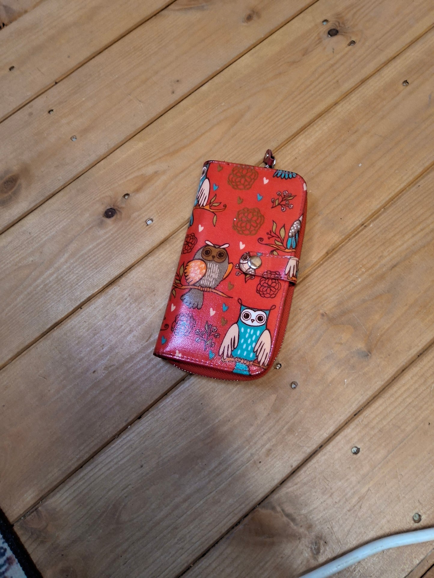 š¦ Red Owl Print Zip-Around Purse | Unbranded | Cute & Compact š¦