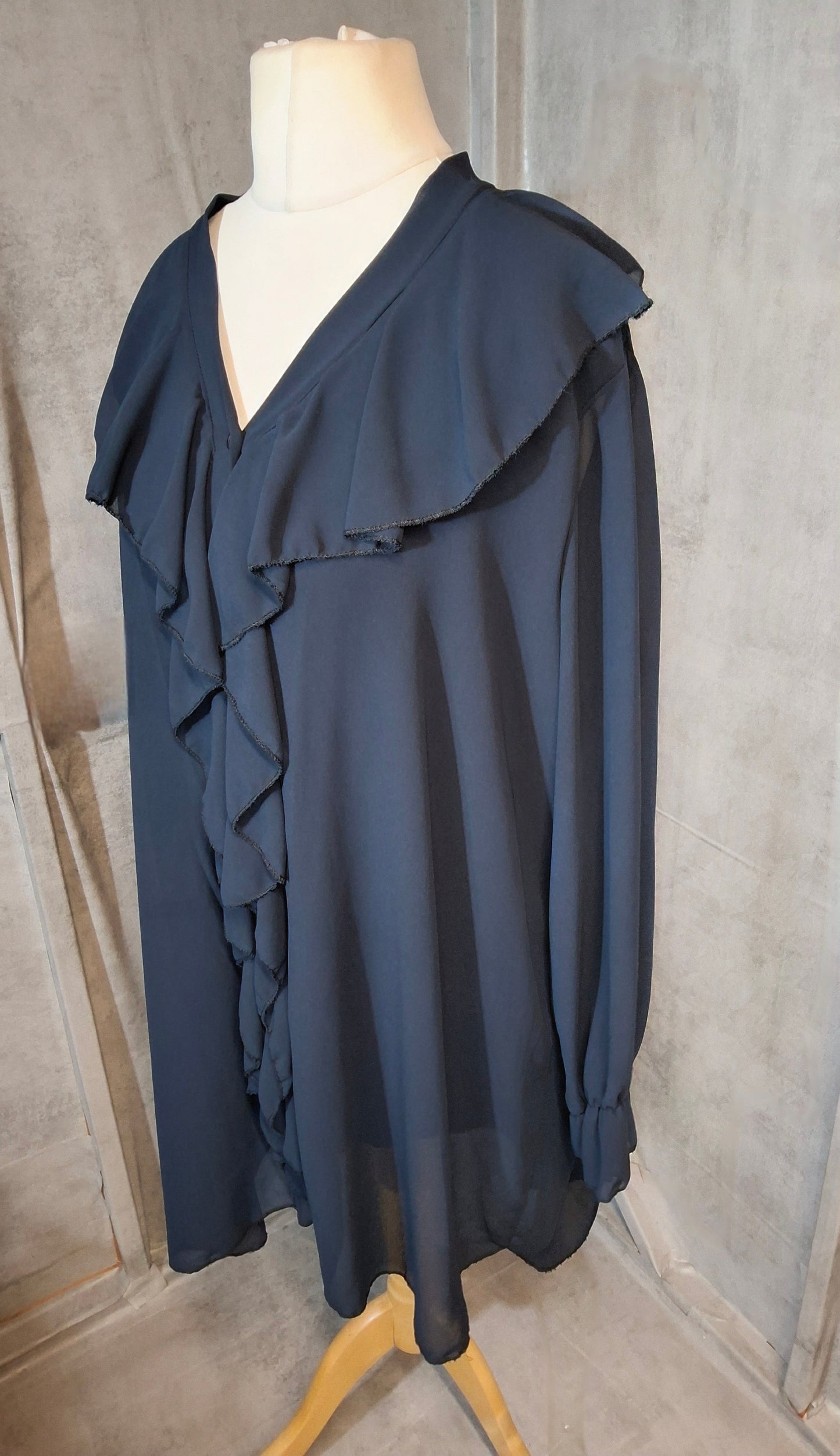 Diverse Navy Blue Longline Frill Blouse ā Sheer Sleeves ā One Size