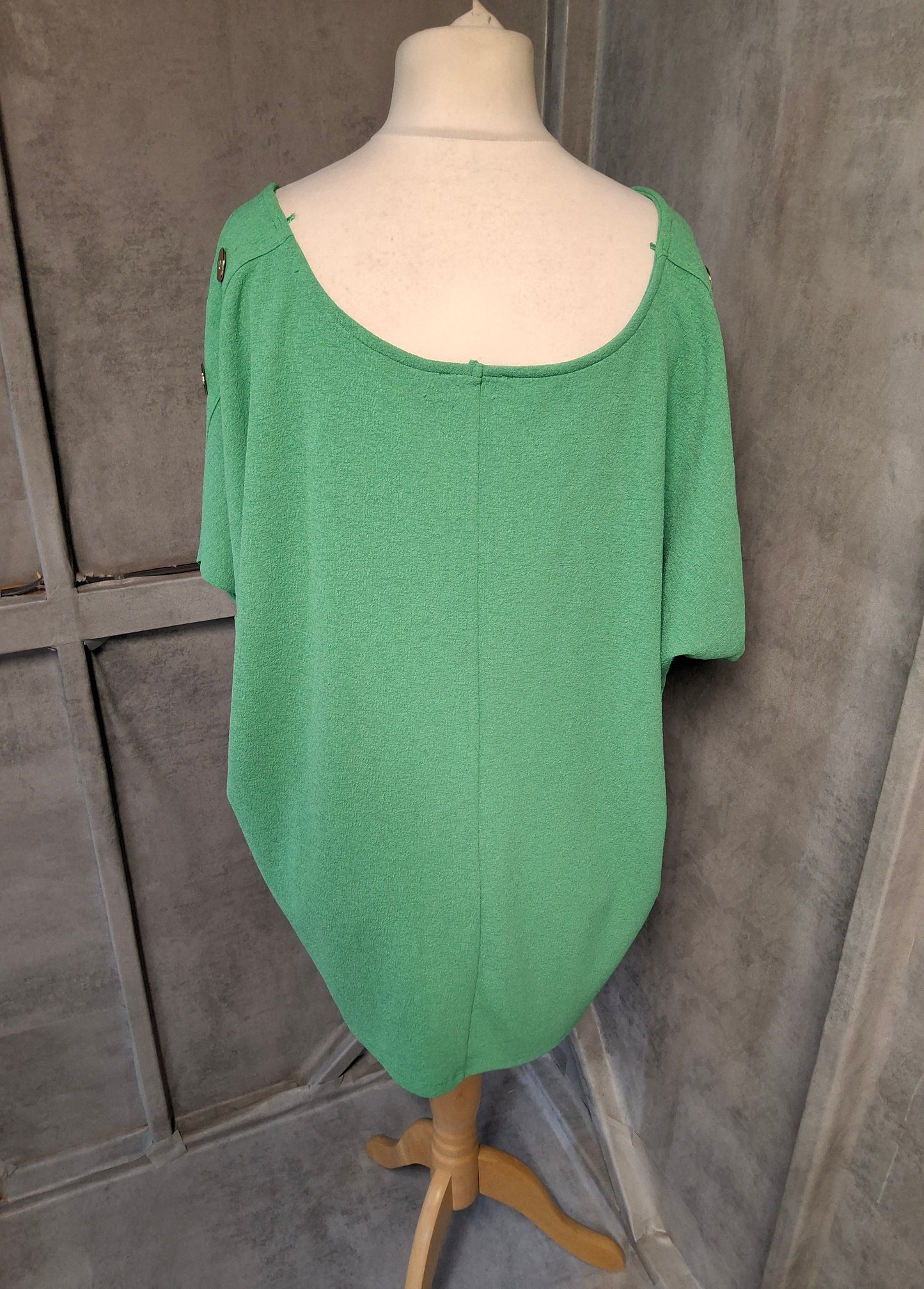 Matalan Relaxed Green Short Sleeve Top – Size 24