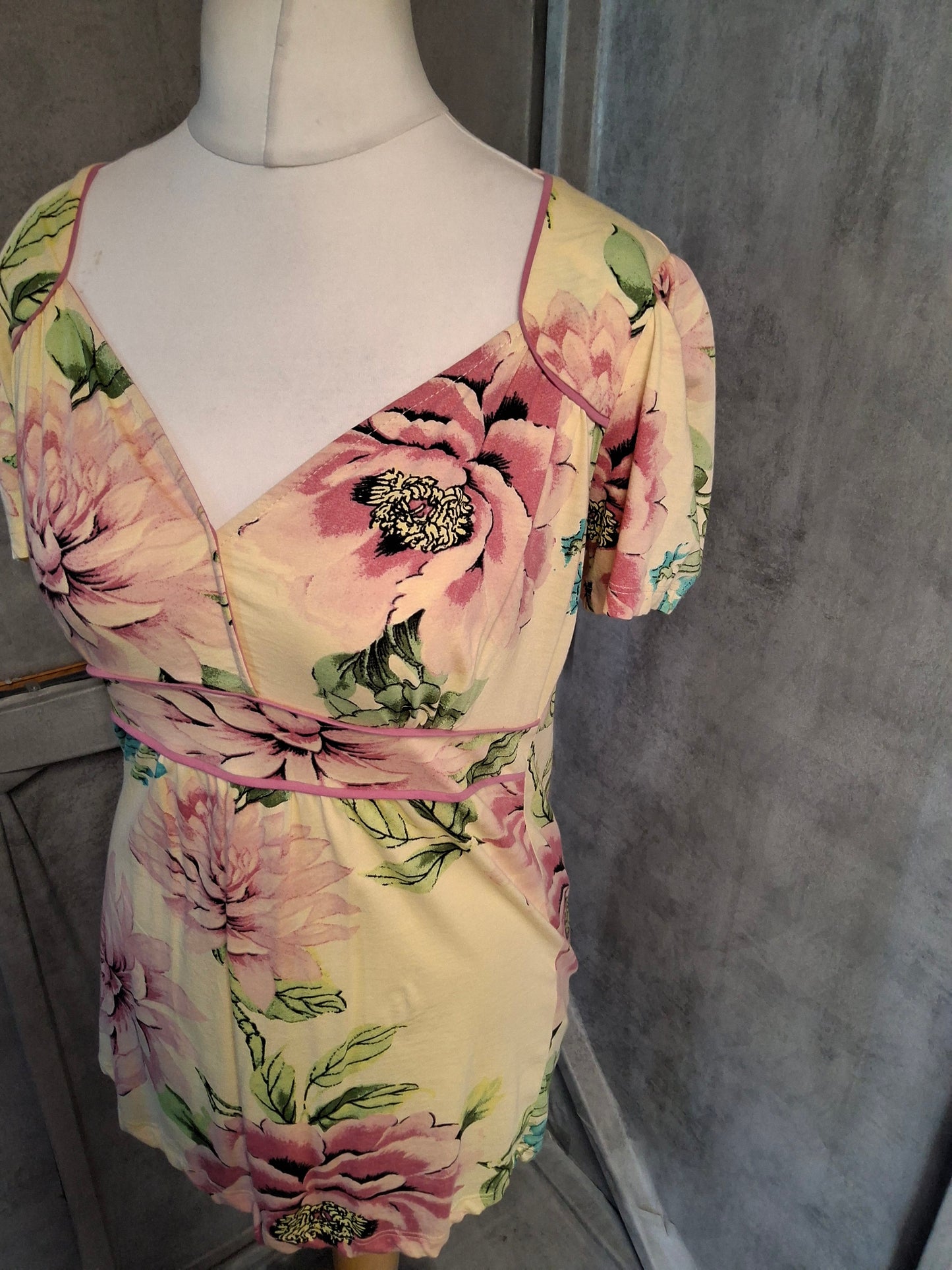 Per Una Yellow & Pink Floral Cotton T-Shirt – Size 10 – V-Neck Everyday Style