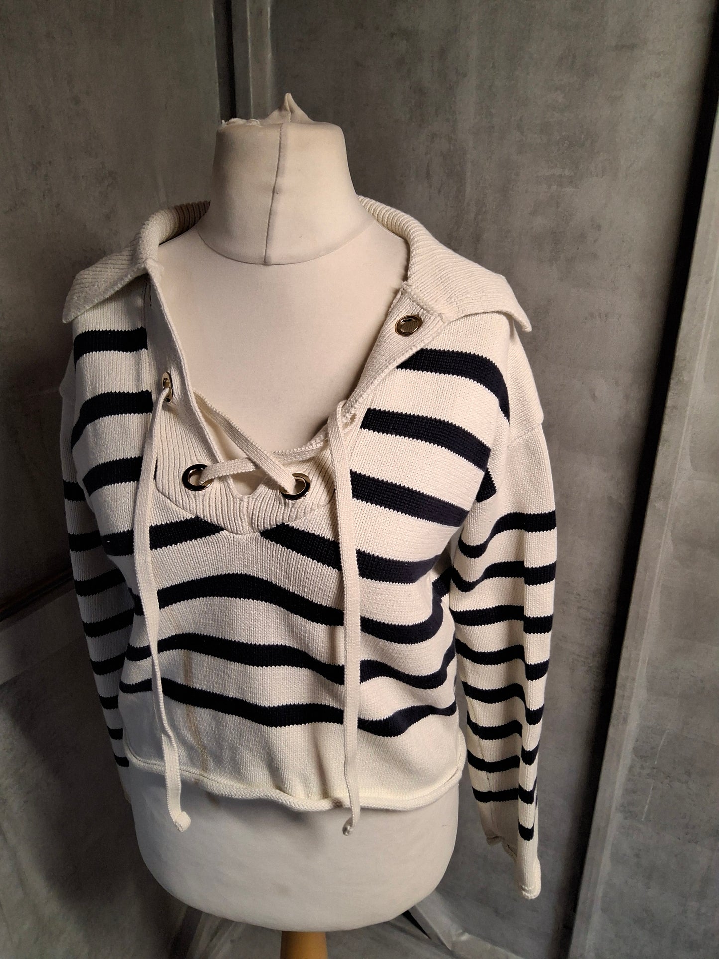 Primark White & Black Striped Cropped Cotton Jumper – Size 10/12