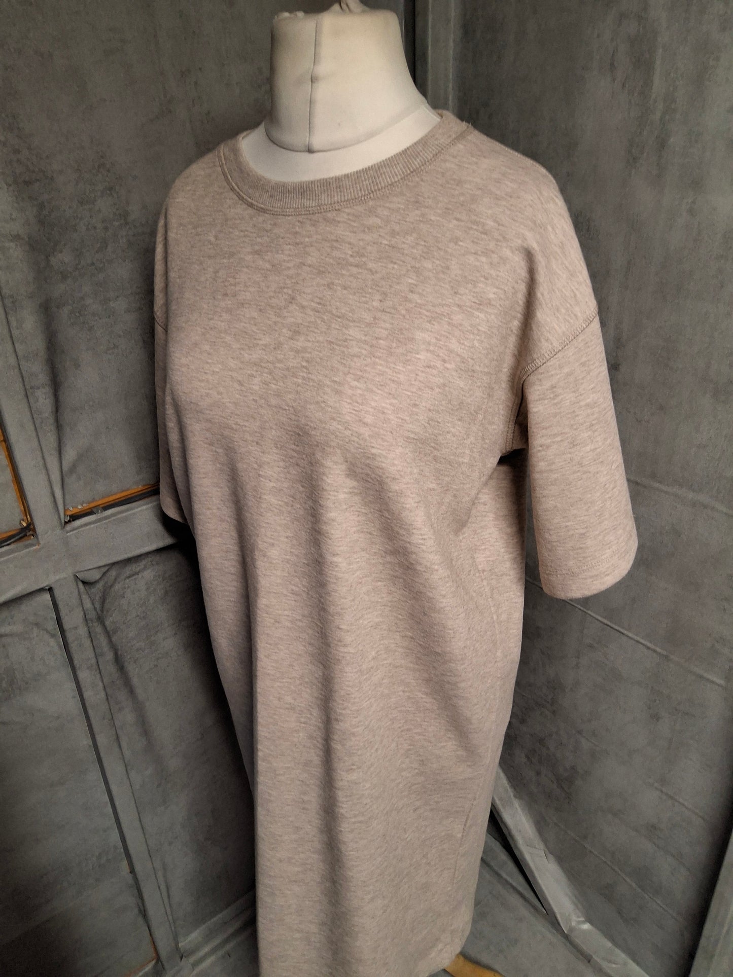 H&M Beige Oversized Jumper Dress β Short Sleeves β EUR XS (UK size 8/10)