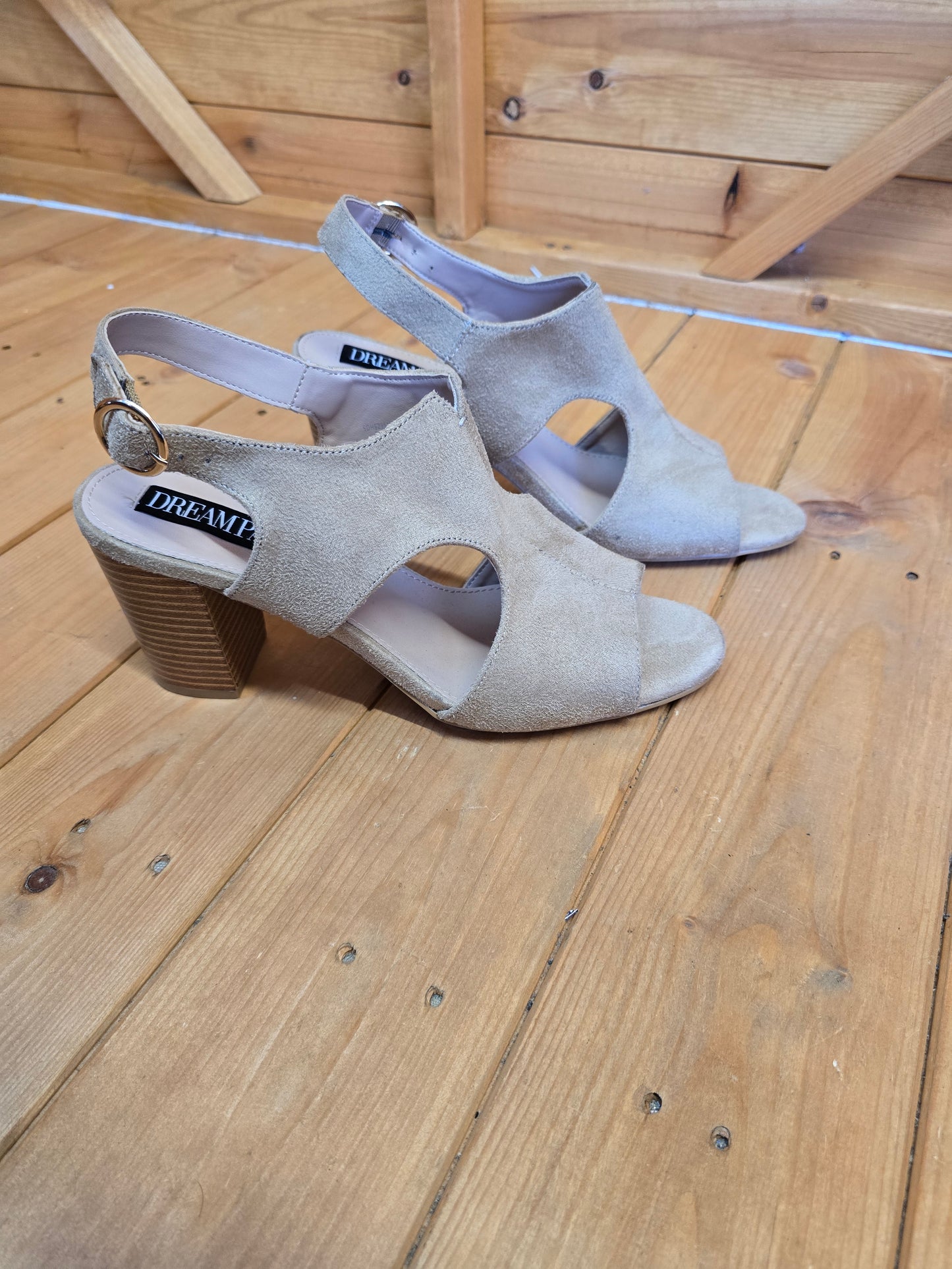 š” DreamPairs Beige Suede Block Heel Sandals ā UK 8 š”