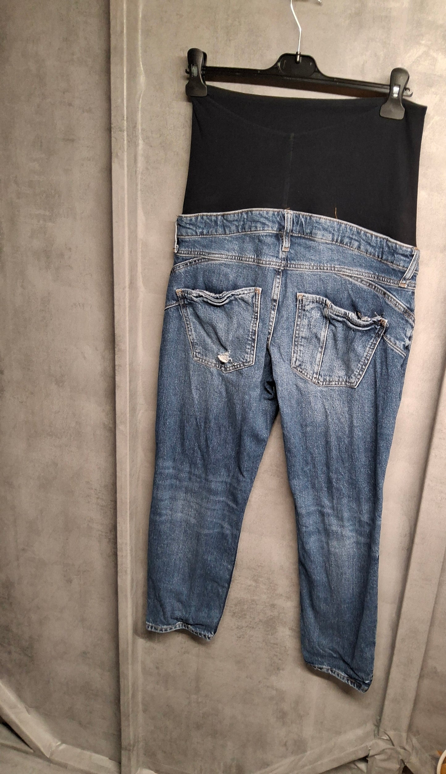 River Island Distressed Over-Bump Maternity Jeans โ Size 10 ๐๐ค