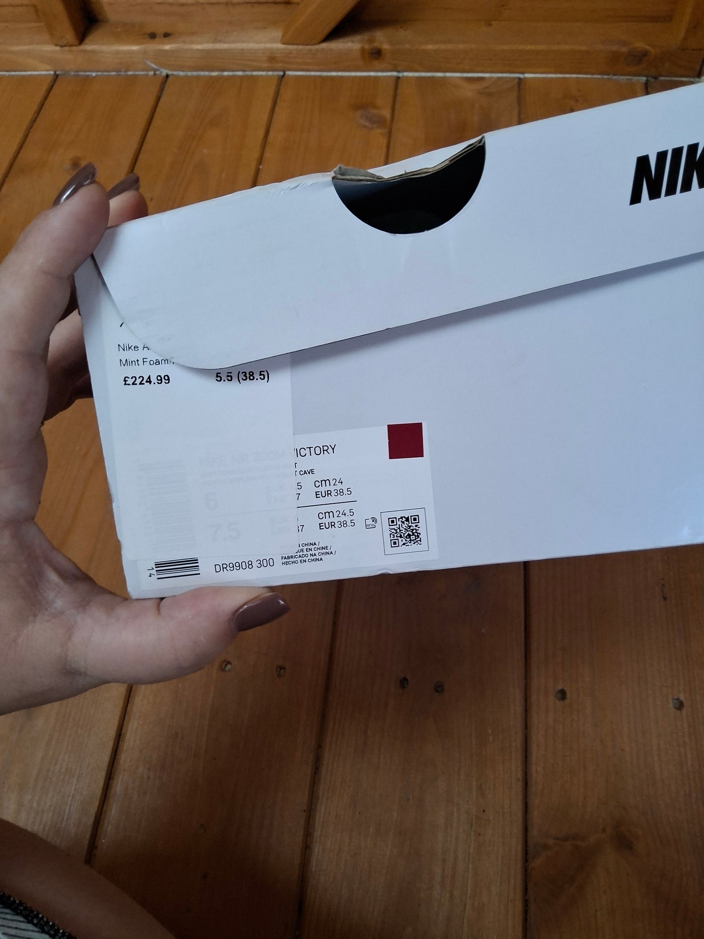 Nike Air Zoom VICTRY SN99 Running Shoes ā Size 5.5 ā New in Box