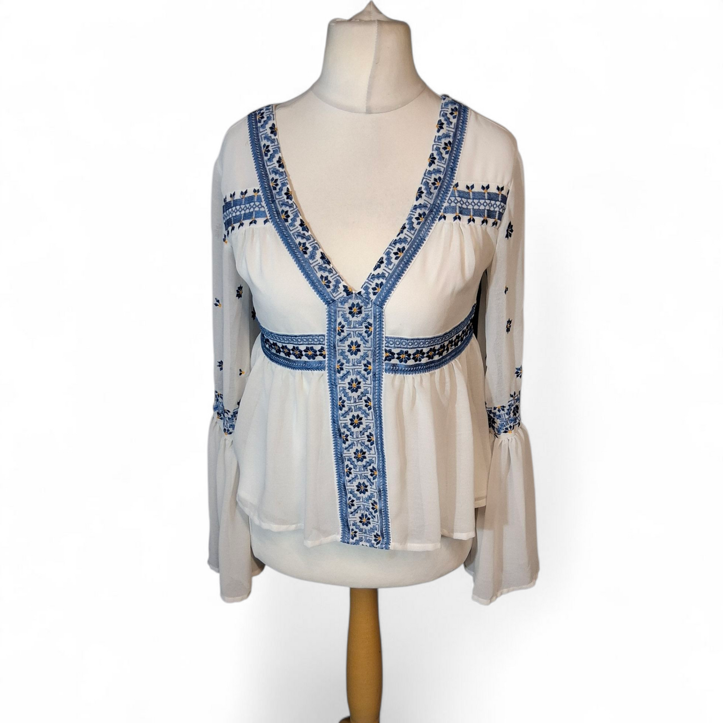 Topshop White & Blue Embroidered Top ā Size 10 ā Sheer Flared Sleeves