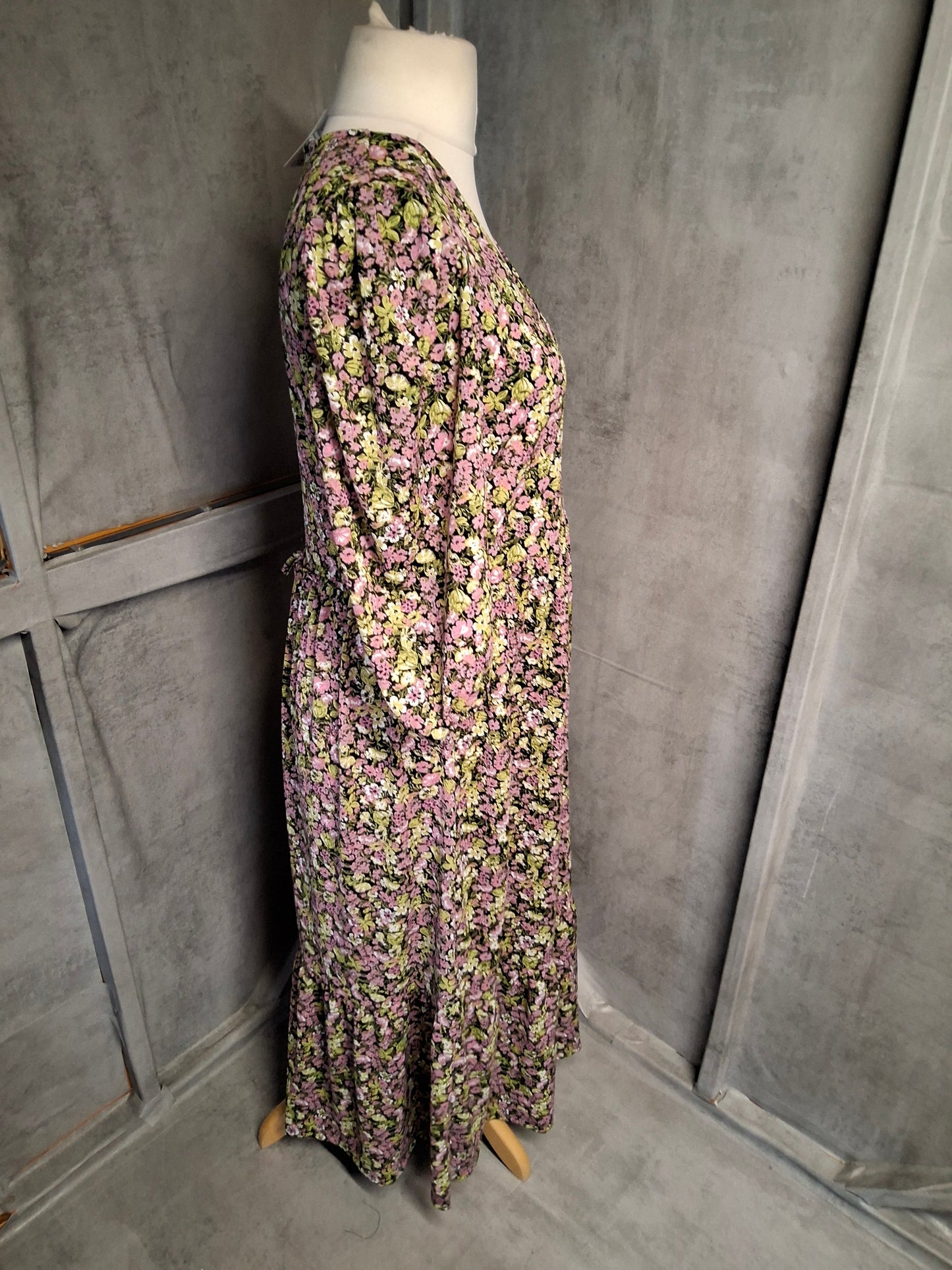 Nutmeg Pink & Green Floral Midi Dress – Size 12