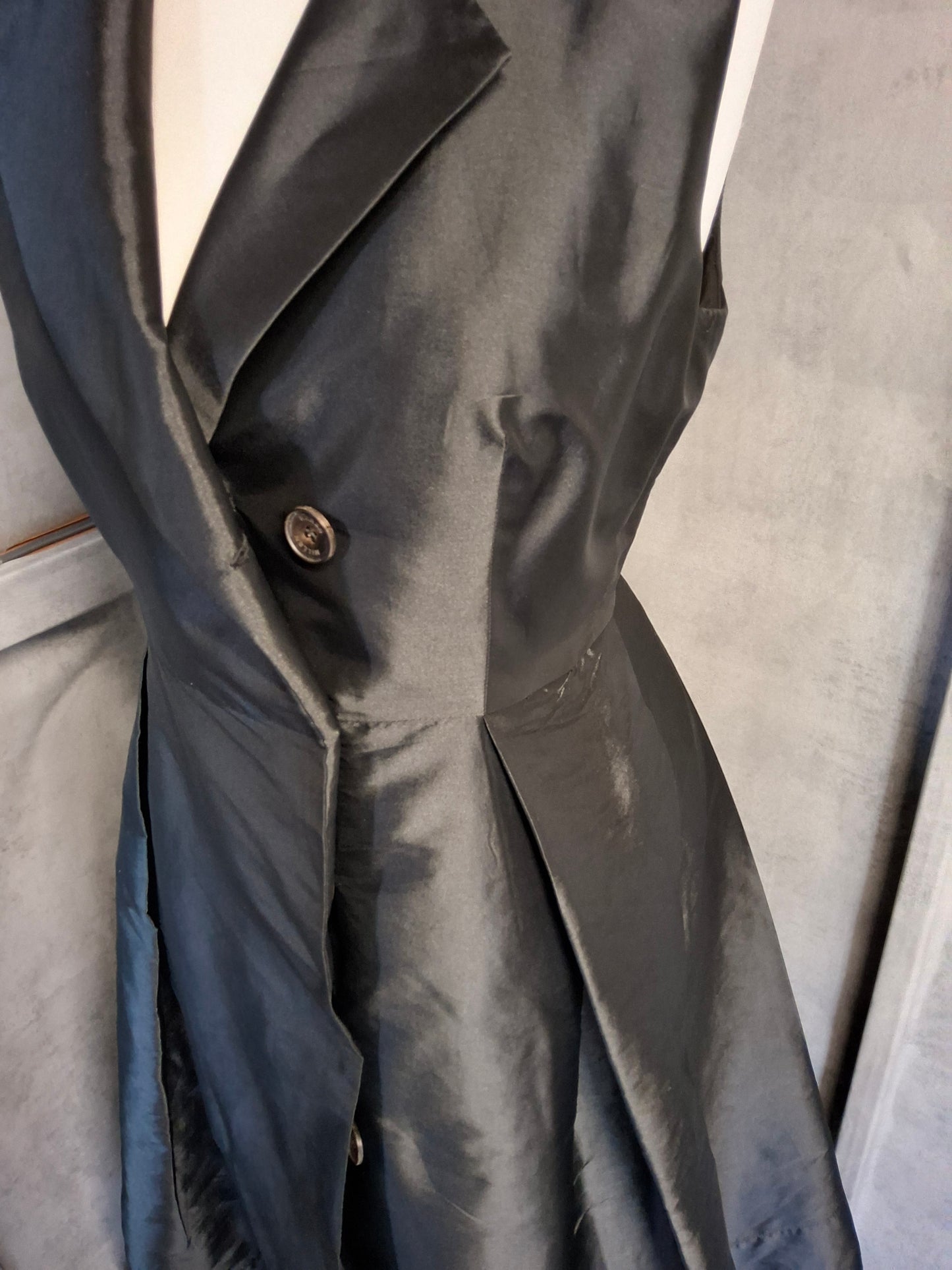 Karen Millen Black Satin Wrap Midi Dress – Size 10 – Sleek & Sophisticated