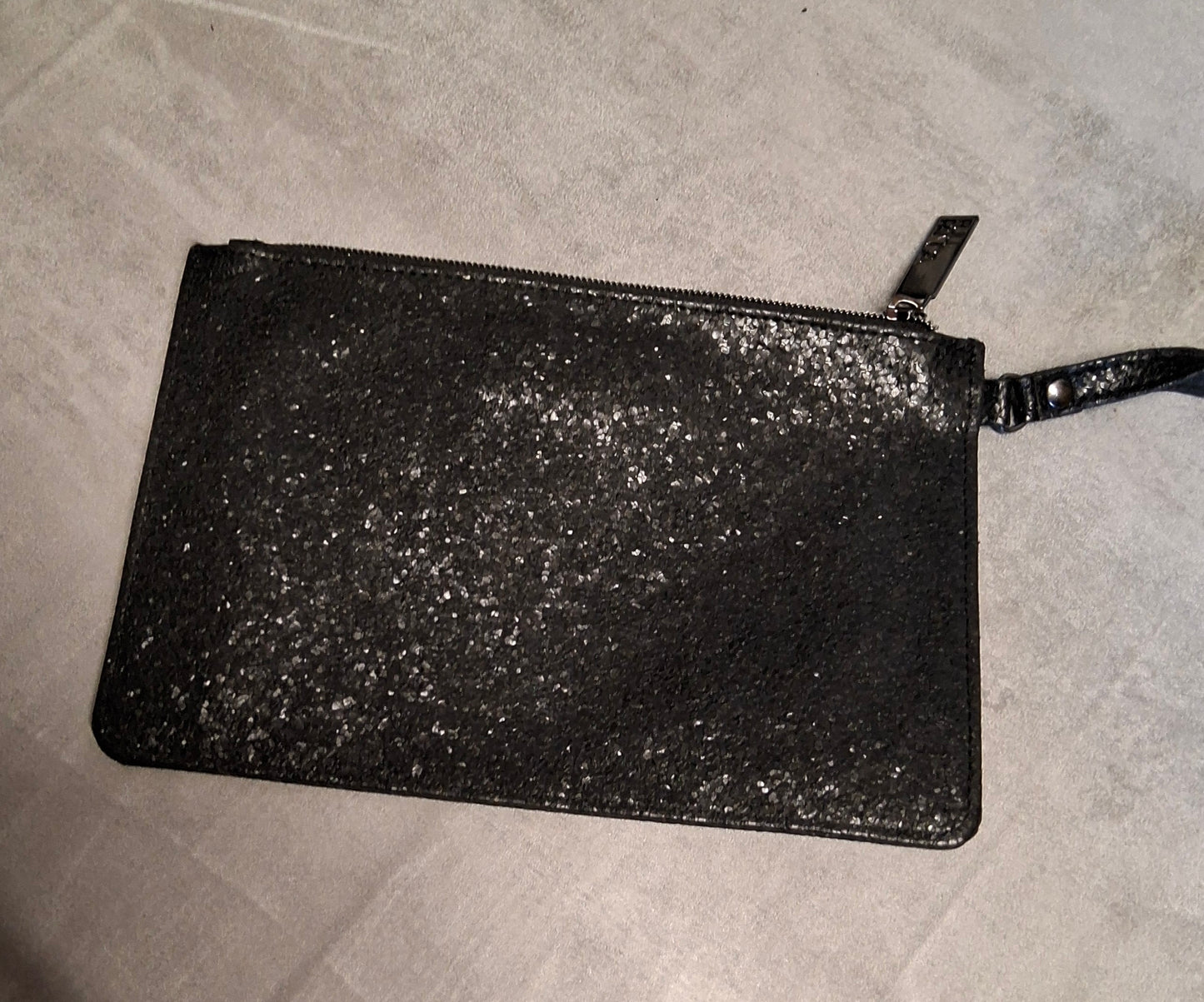 Full Panda Black Glitter Clutch Bag ā NWOT āØ