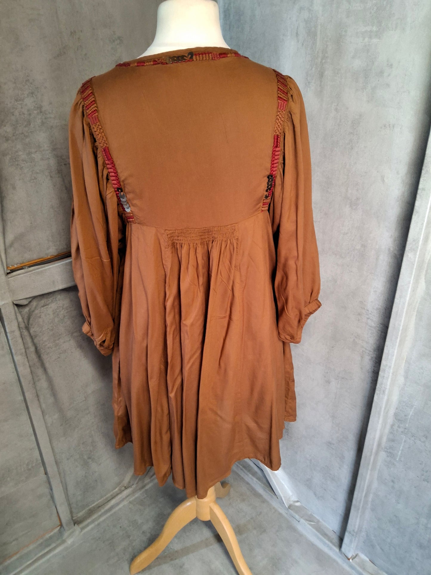 Monsoon Light Brown Embroidered Dress – Size 12 – 100% Viscose