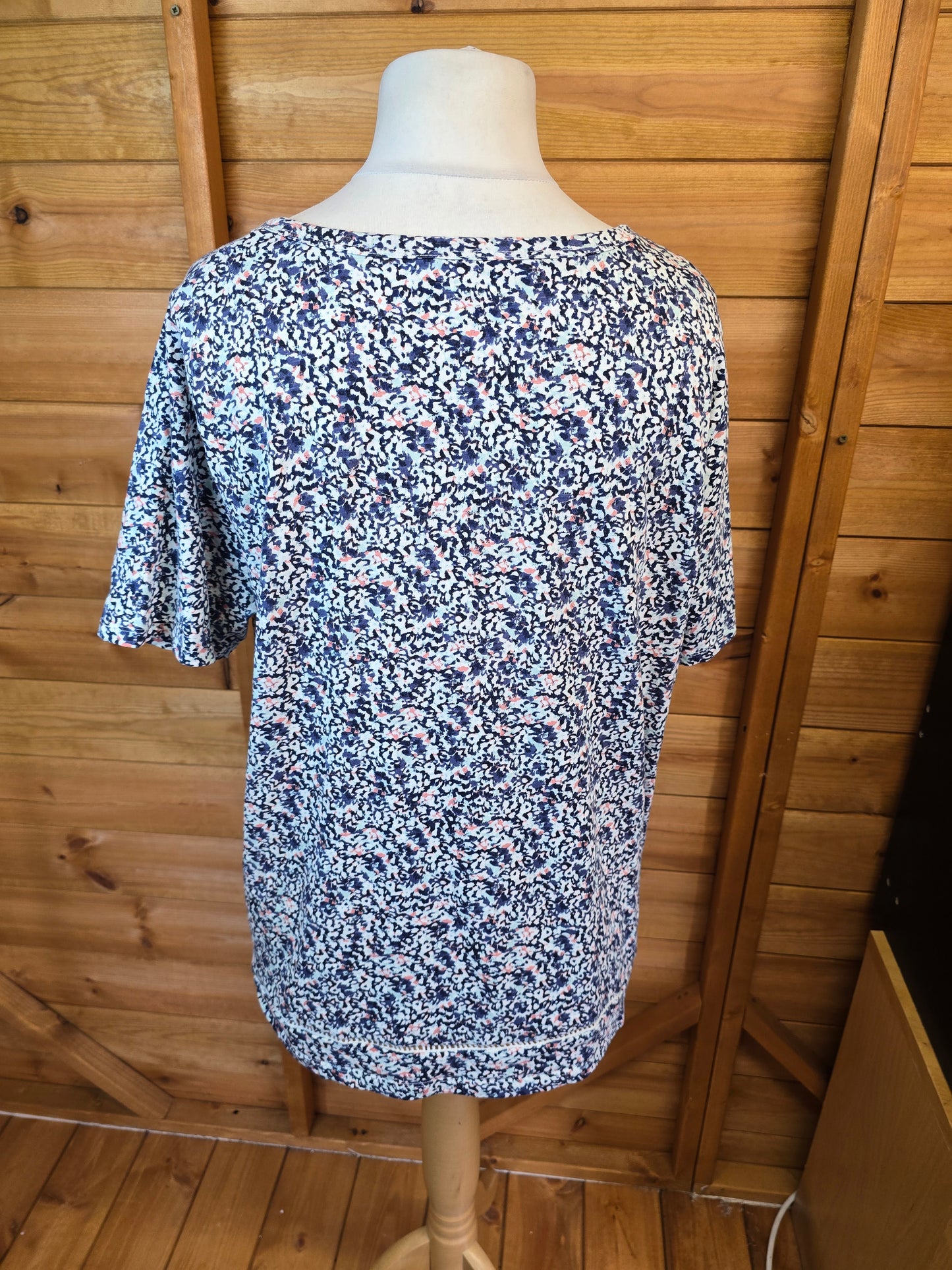 Tu Navy & Coral Cotton Print Top ā Size 16 ā 100% Cotton šø