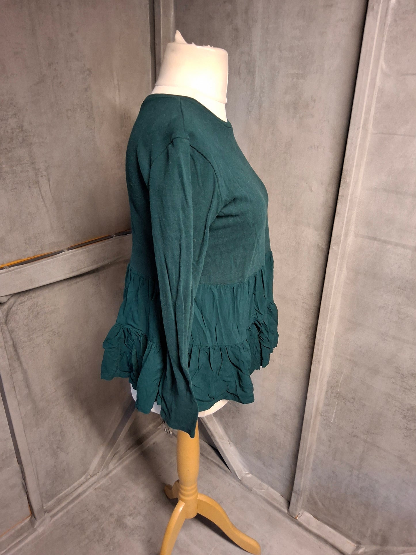 Zara Green Long Sleeve Jumper – Size S (UK size 8/10) – Frill Hem Layered Look