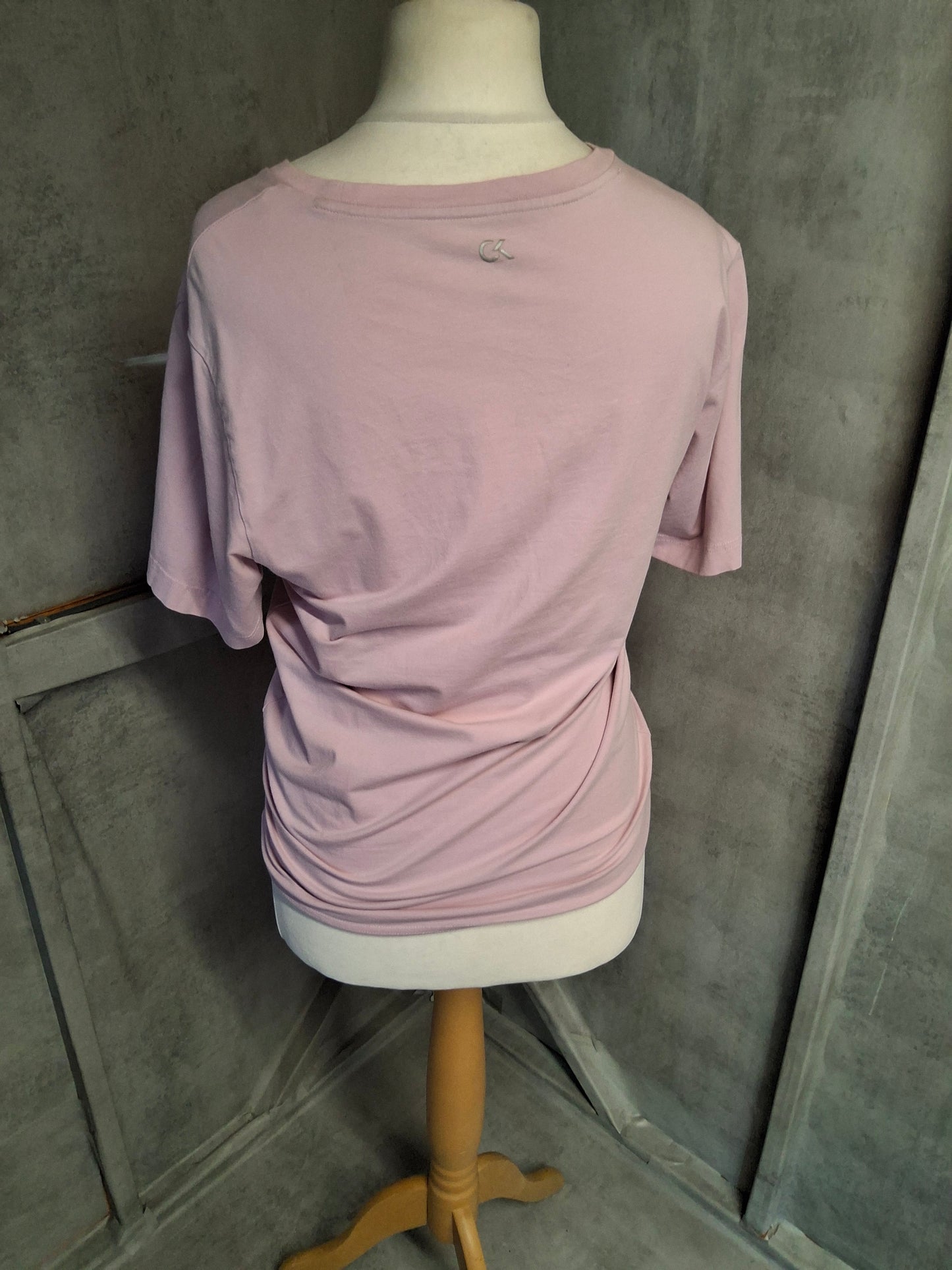 Calvin Klein Performance Pink Logo Tee – Size S (size 8/10)