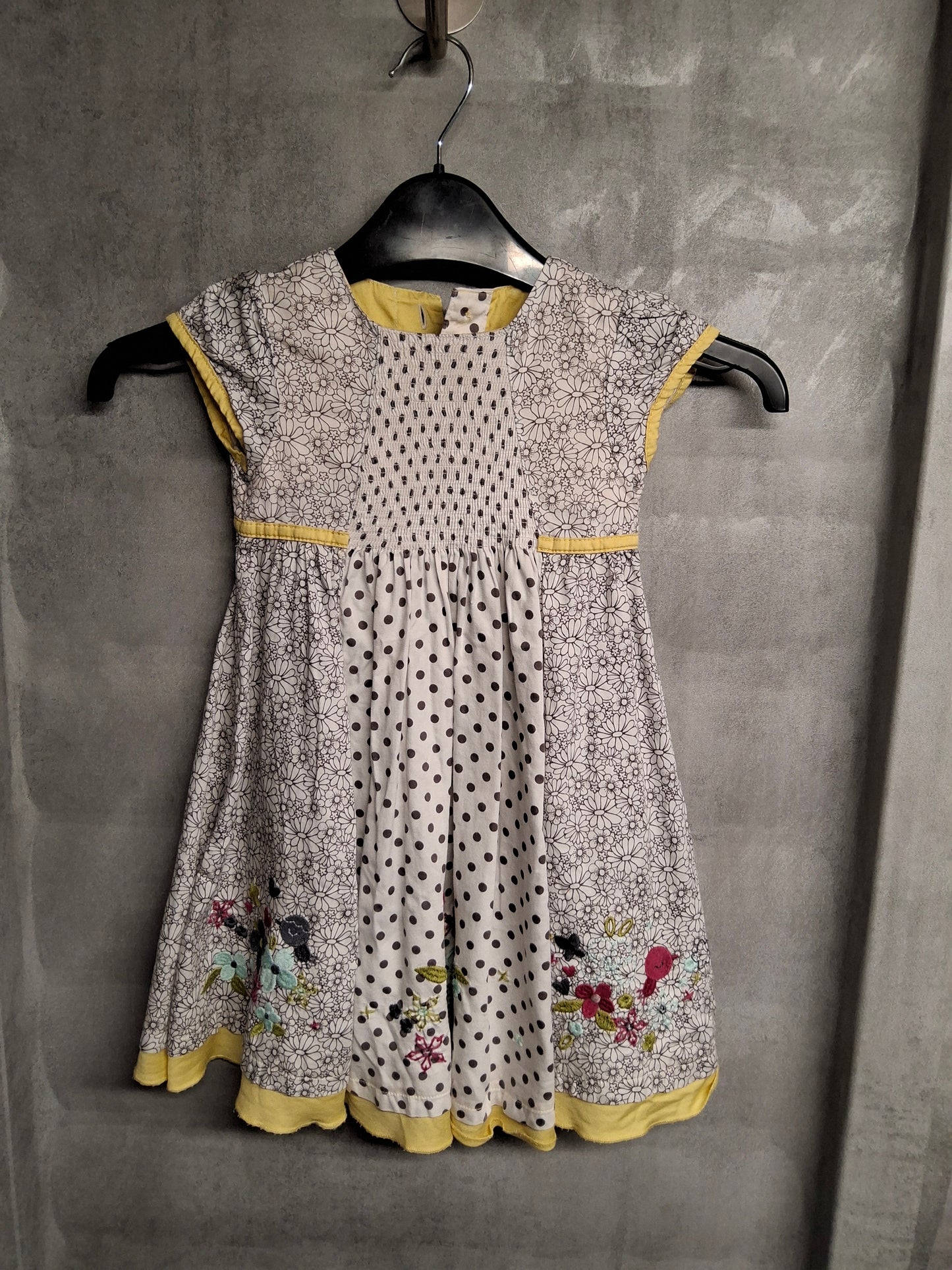 Marks & Spencer Girls Floral & Polka Dot Dress – Age 3–4 Years – White/Yellow