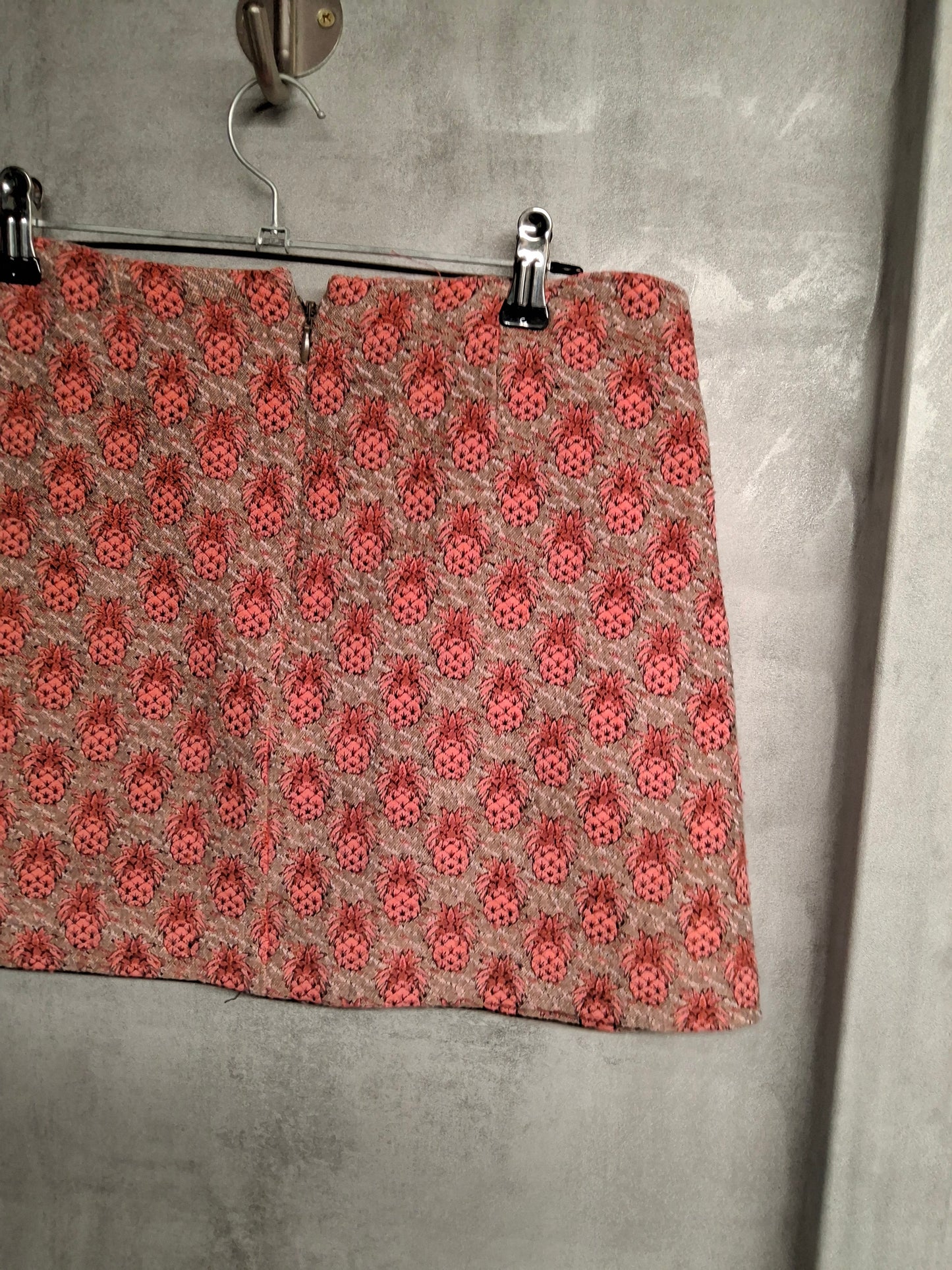 Cooperative Grey & Pink Pineapple Print Mini Skirt β Size S (UK size 6/8)