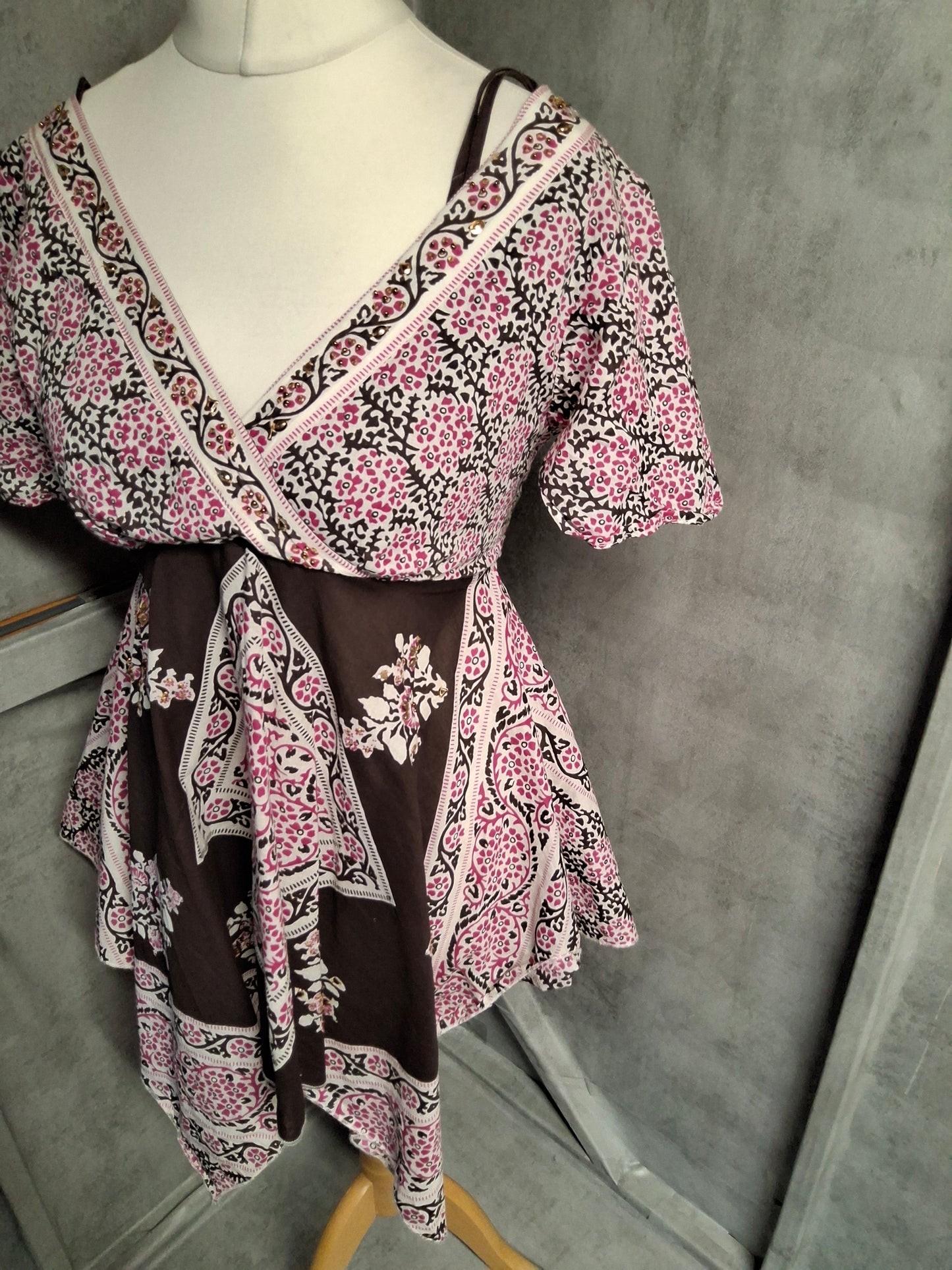 Oasis Brown & Pink Floral Handkerchief Hem Boho Top – Size 8 – 100% Cotton