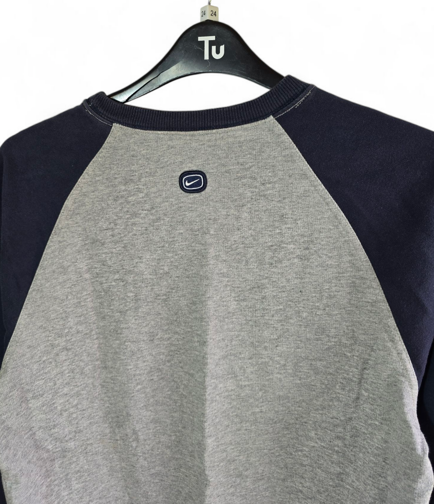Men's Vintage Y2K Nike grey & navy long sleeved sweater jumper size small