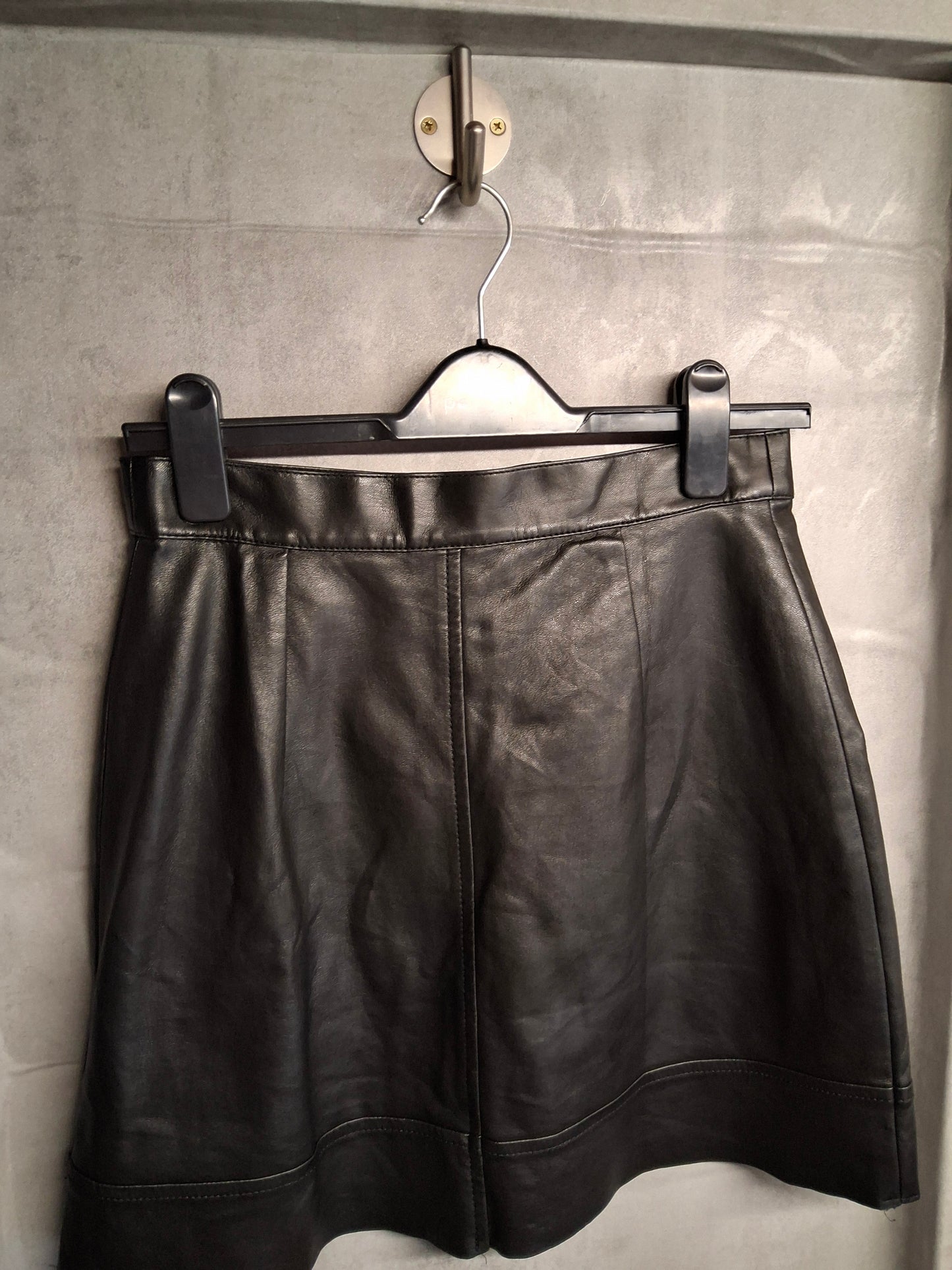 Monki Black Faux Leather Mini Skirt ā Size 10 (EUR 38)