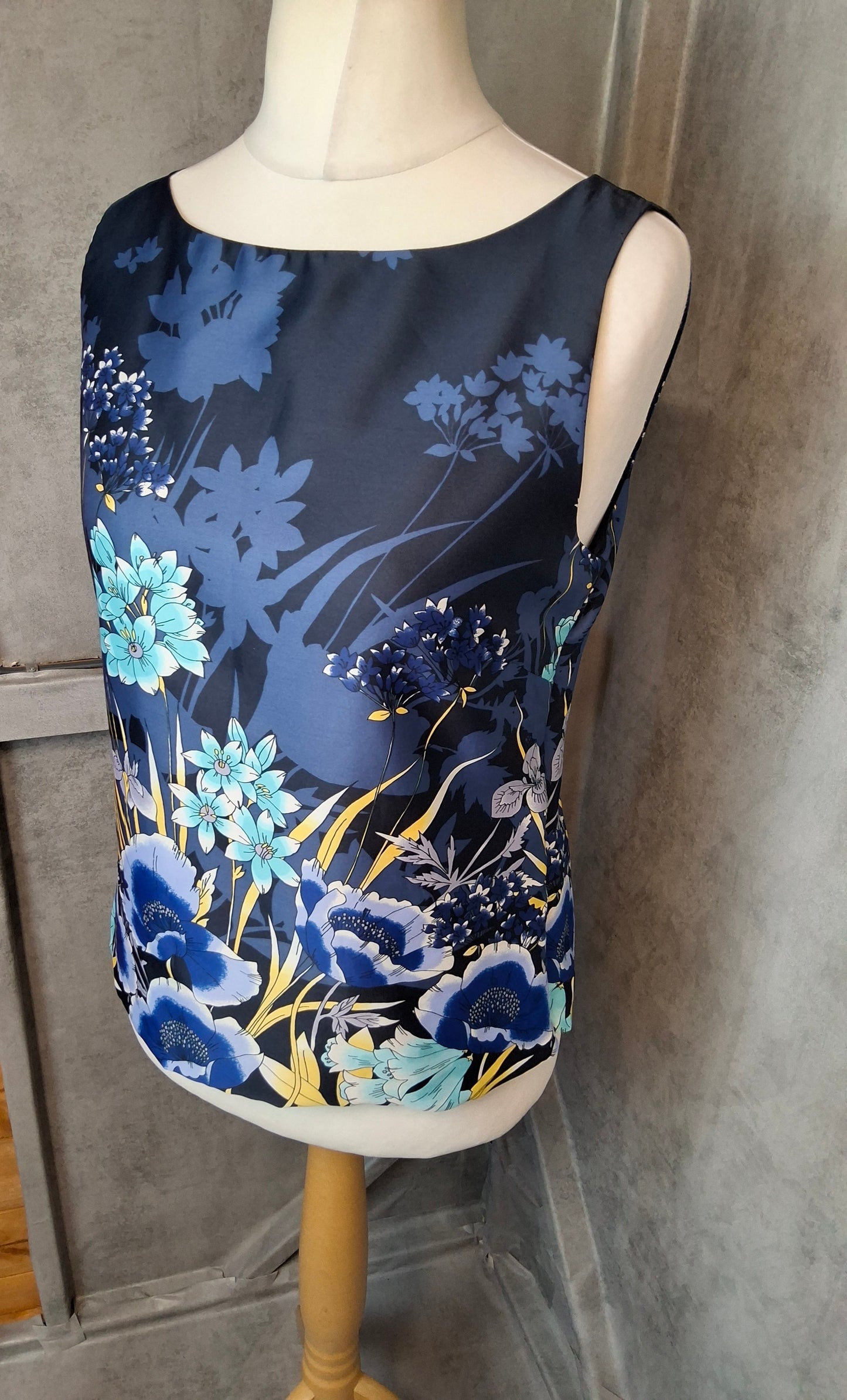 Untold Navy Floral Sleeveless Top | Size 10 | Silky Satin Feel | Smart Casual | Bold Print Blouse