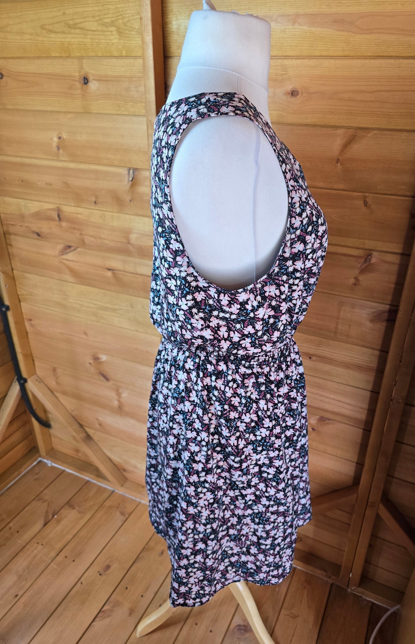 ๐ธ New Look Y2K Floral Knee-Length Dress โ Size 14 ๐ธ