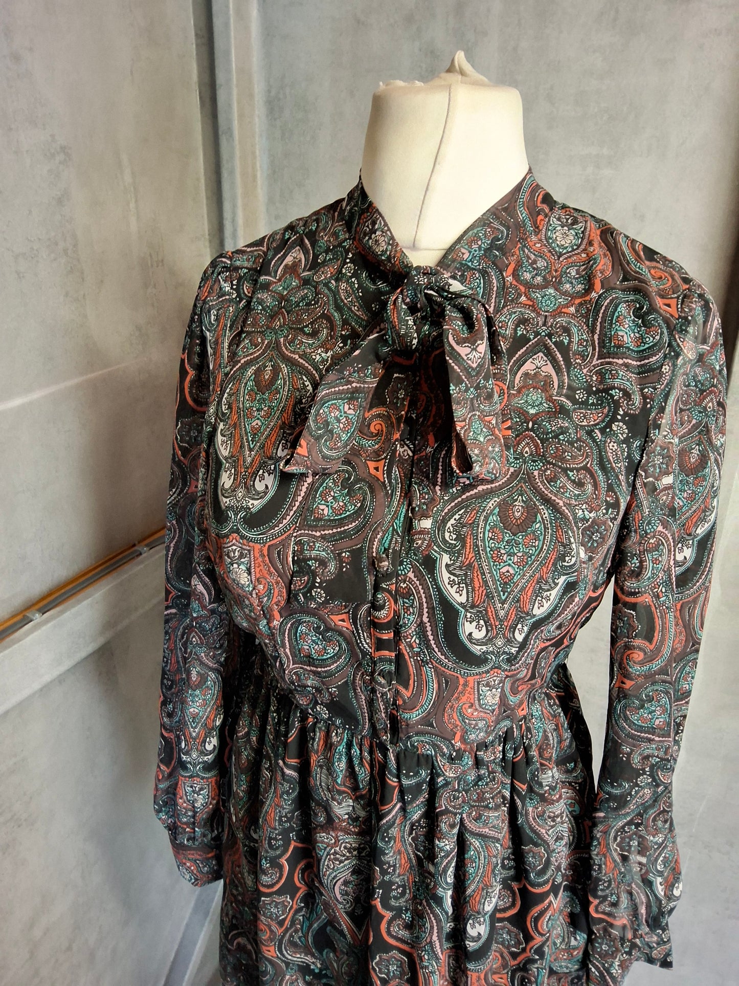 Miss Selfridge Petite Black Paisley Print Mini Dress β Size 12 β NWT
