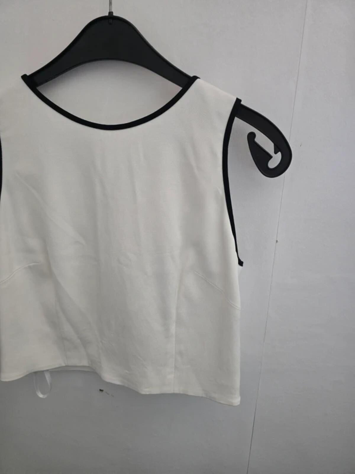 Coast 'Adrian' Mono Bow Crop Top Size 12 NWT