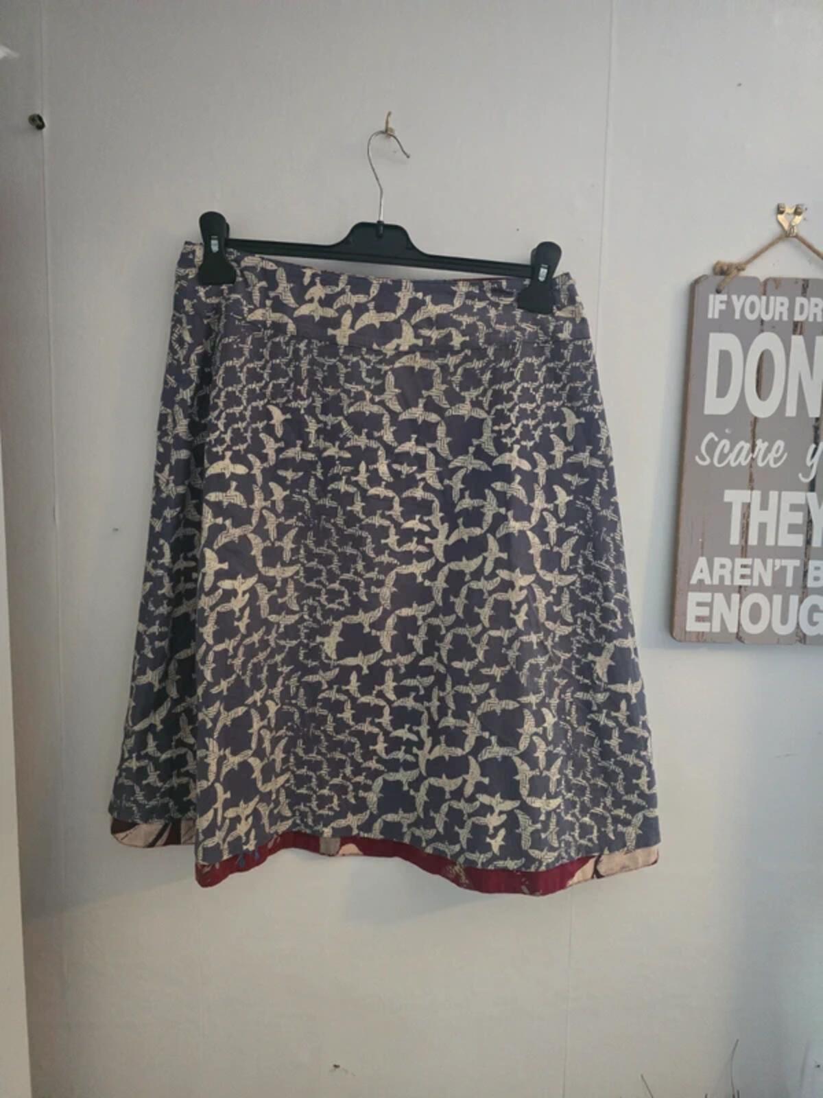 White Stuff Reversible Knee Length Skirt 10 Blue Bird Print Burgundy Floral