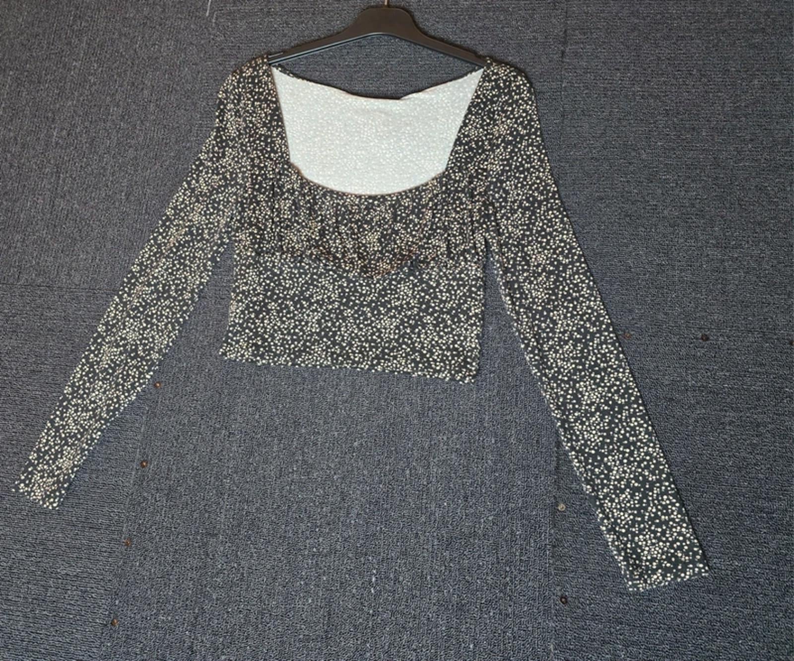 Topshop Long Sleeve Ruched Crop Top size 12