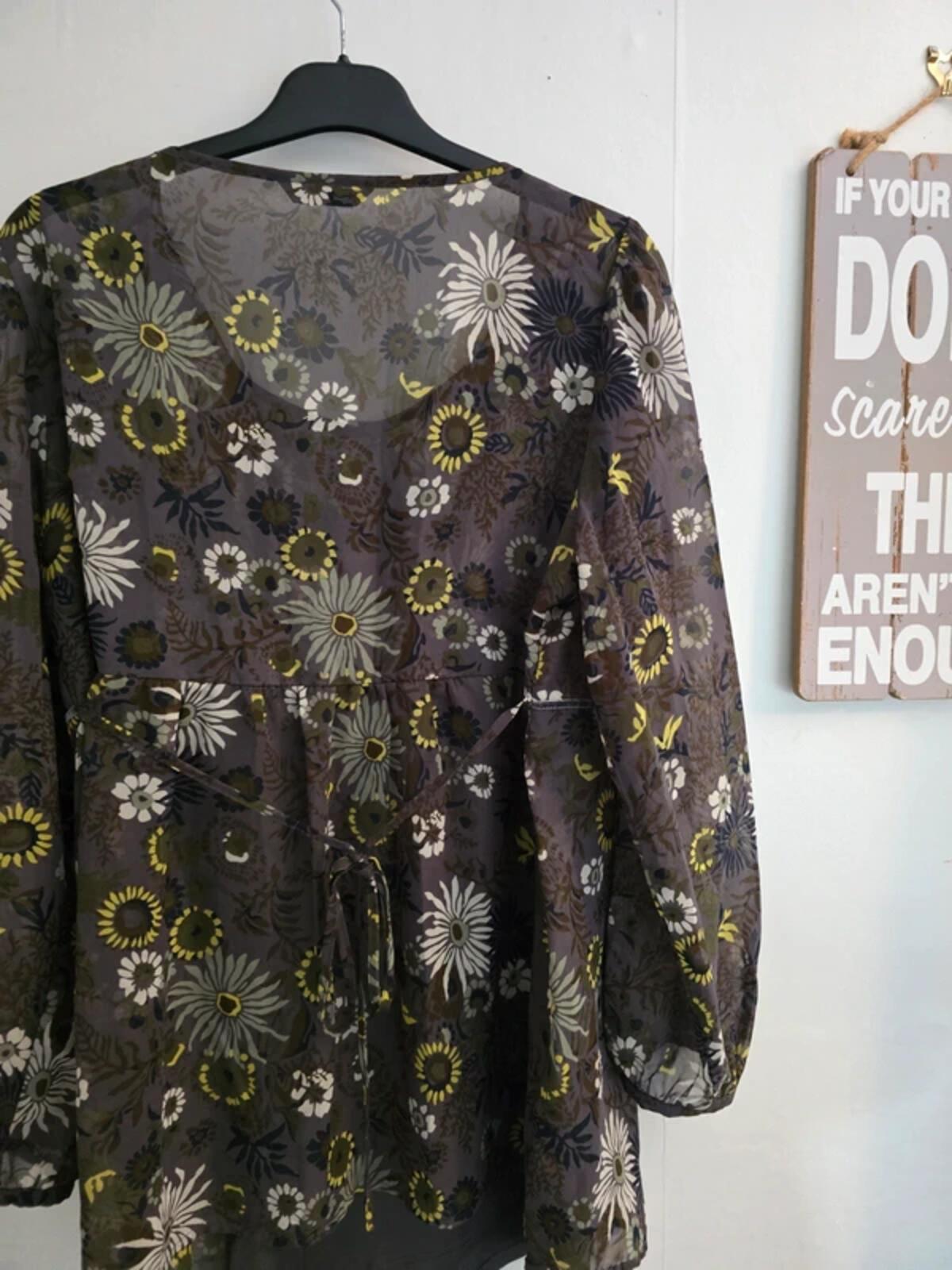 Marks & Spencer Grey & Yellow Patterned Blouse Size 14