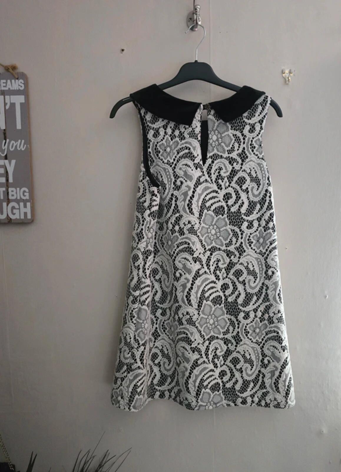 Topshop Black & White Lace Sleeveless A-Line Mini Dress Velvet Collar UK Size 10