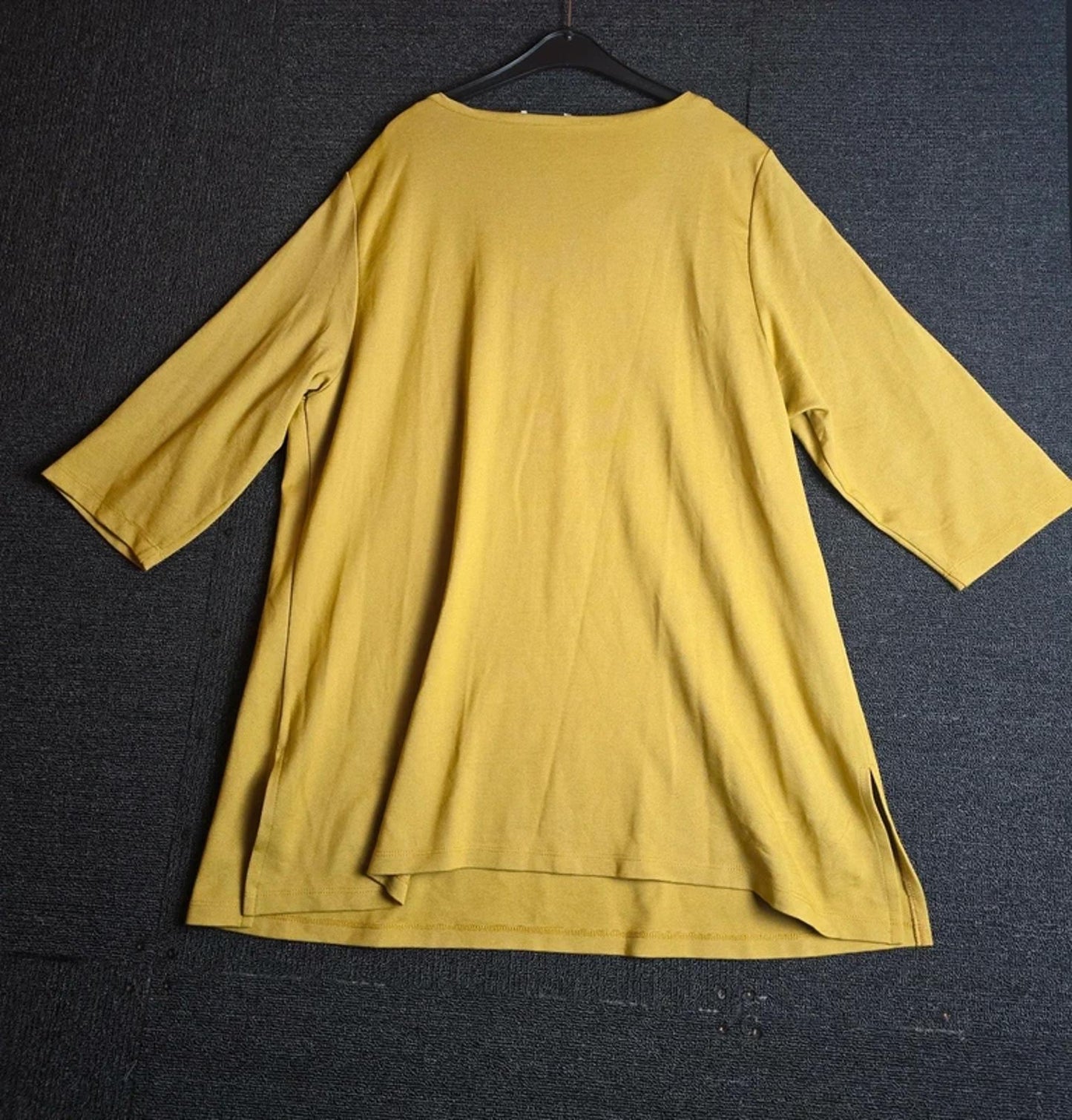 Elanza Mustard Yellow Tunic Top Size 18/20 Oversized V Neck 3/4 Sleeve