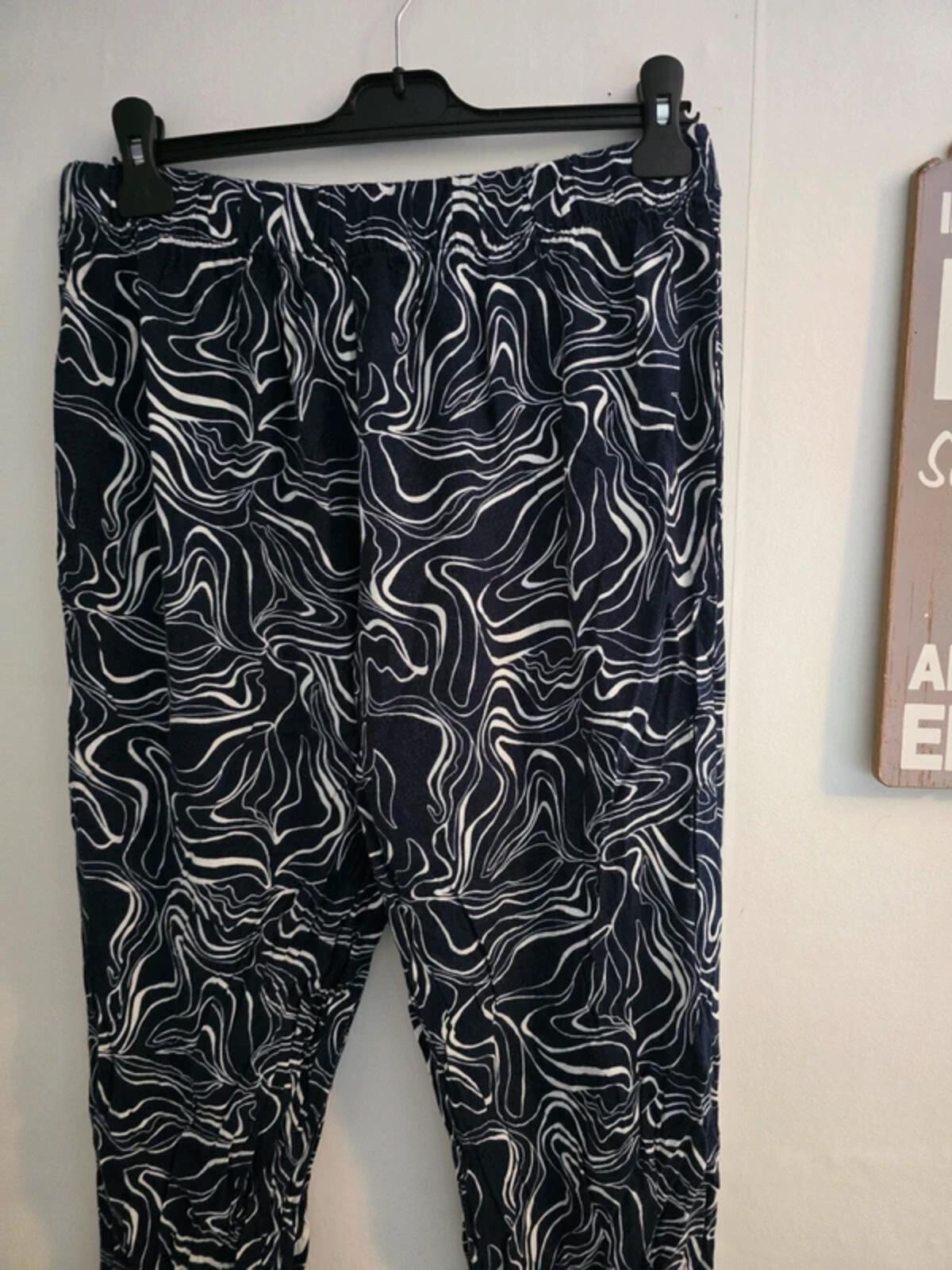 Primark Ladies Navy & White Patterned Viscose Trousers Size 12-14