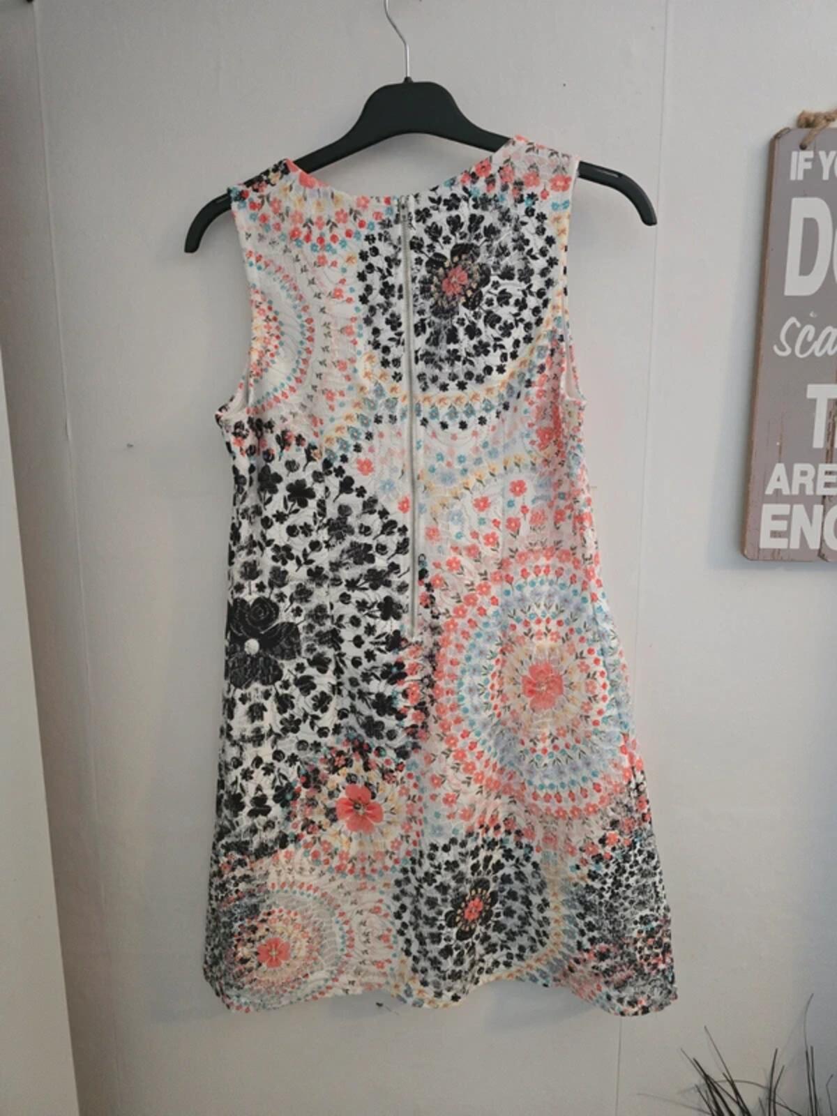 Apricot White Multicoloured Netted Dress Size 8 Lined Mini Knee Length