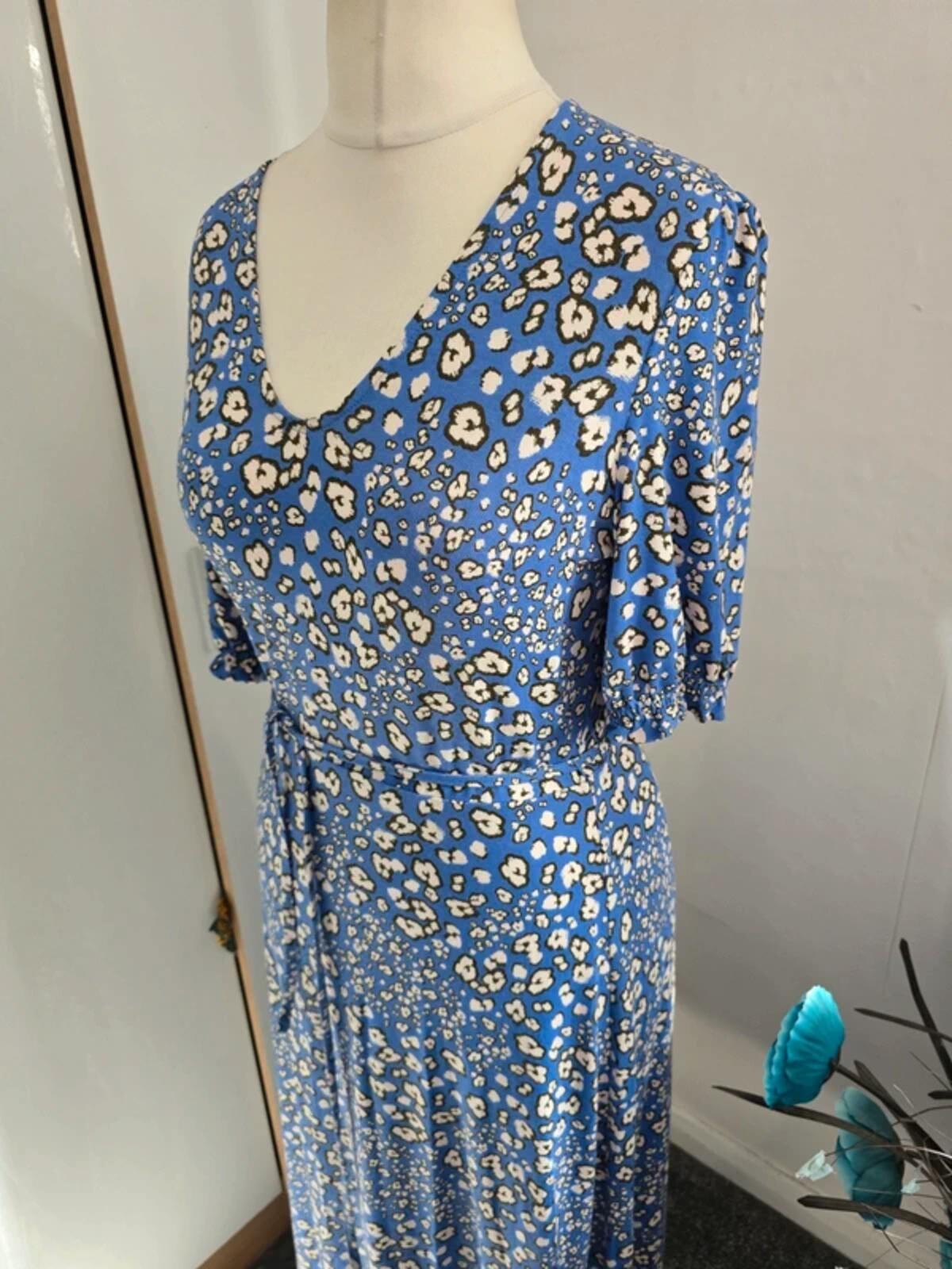 Marks & Spencer Blue Animal Print Midi Fit & Flare Dress Size 10 Reg