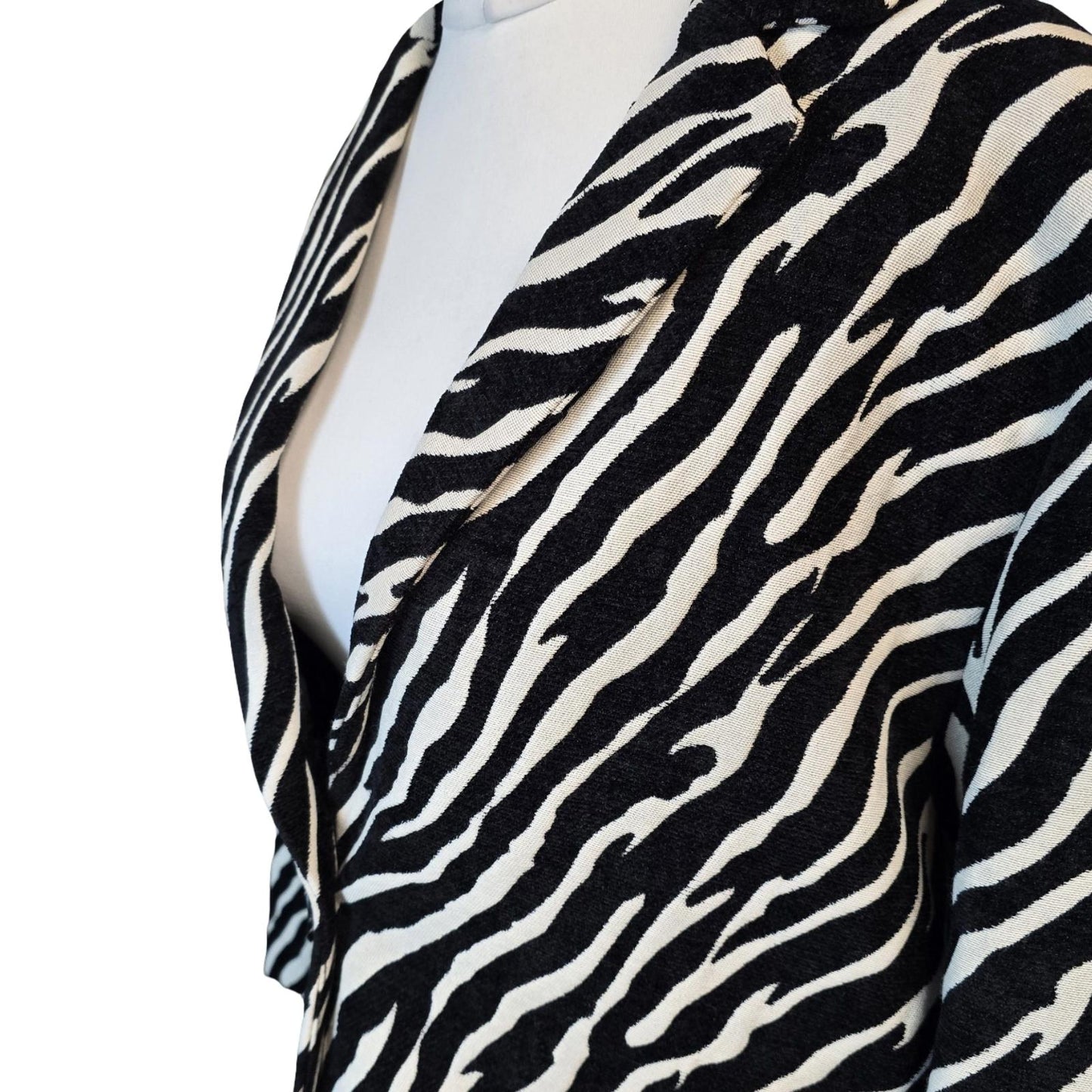 F&F Black & White Zebra Print Peacoat – Oversized 3/4 Sleeve – Size 10