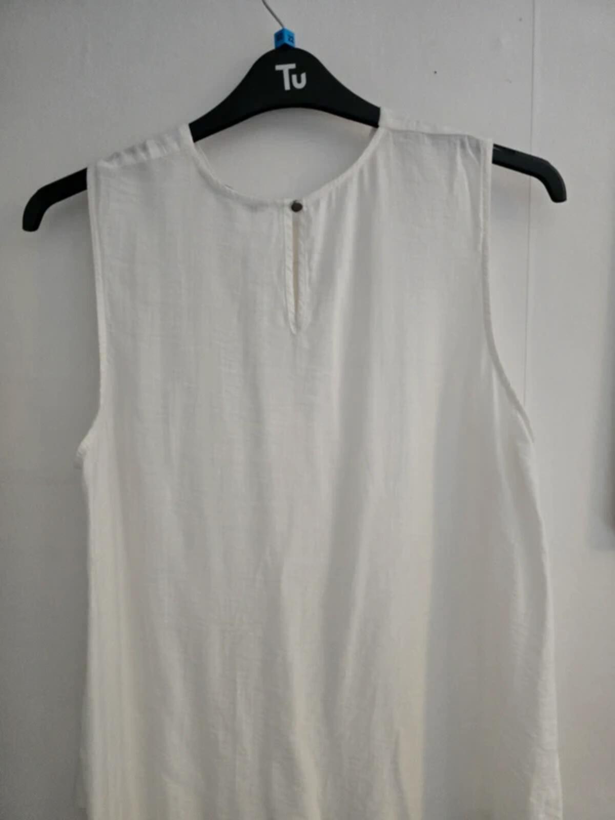 Tu Ladies White Longline Sleeveless Vest Top Size 16