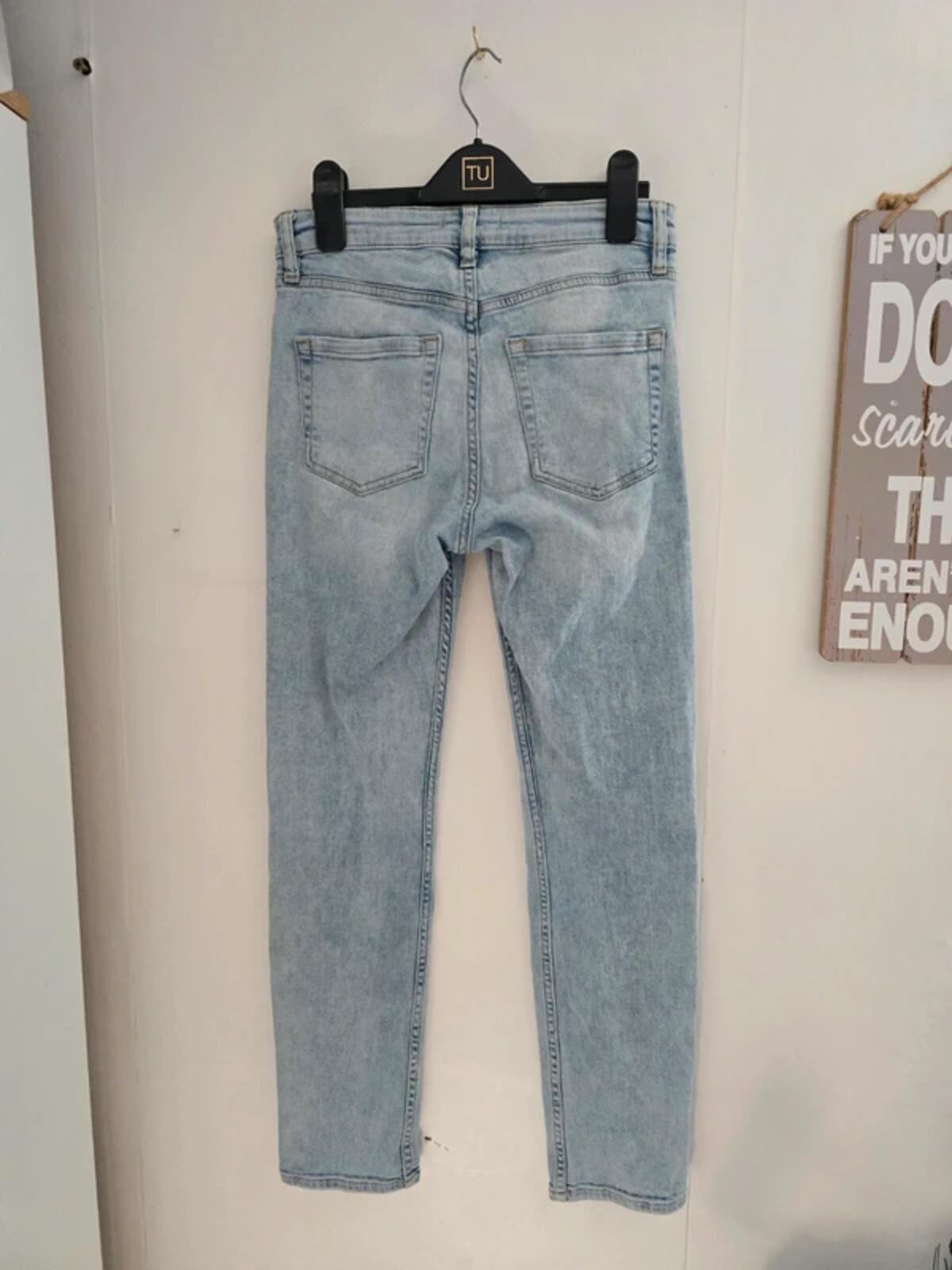 H&M Ladies Light Blue High-Waisted Slim Jeans Size 8
