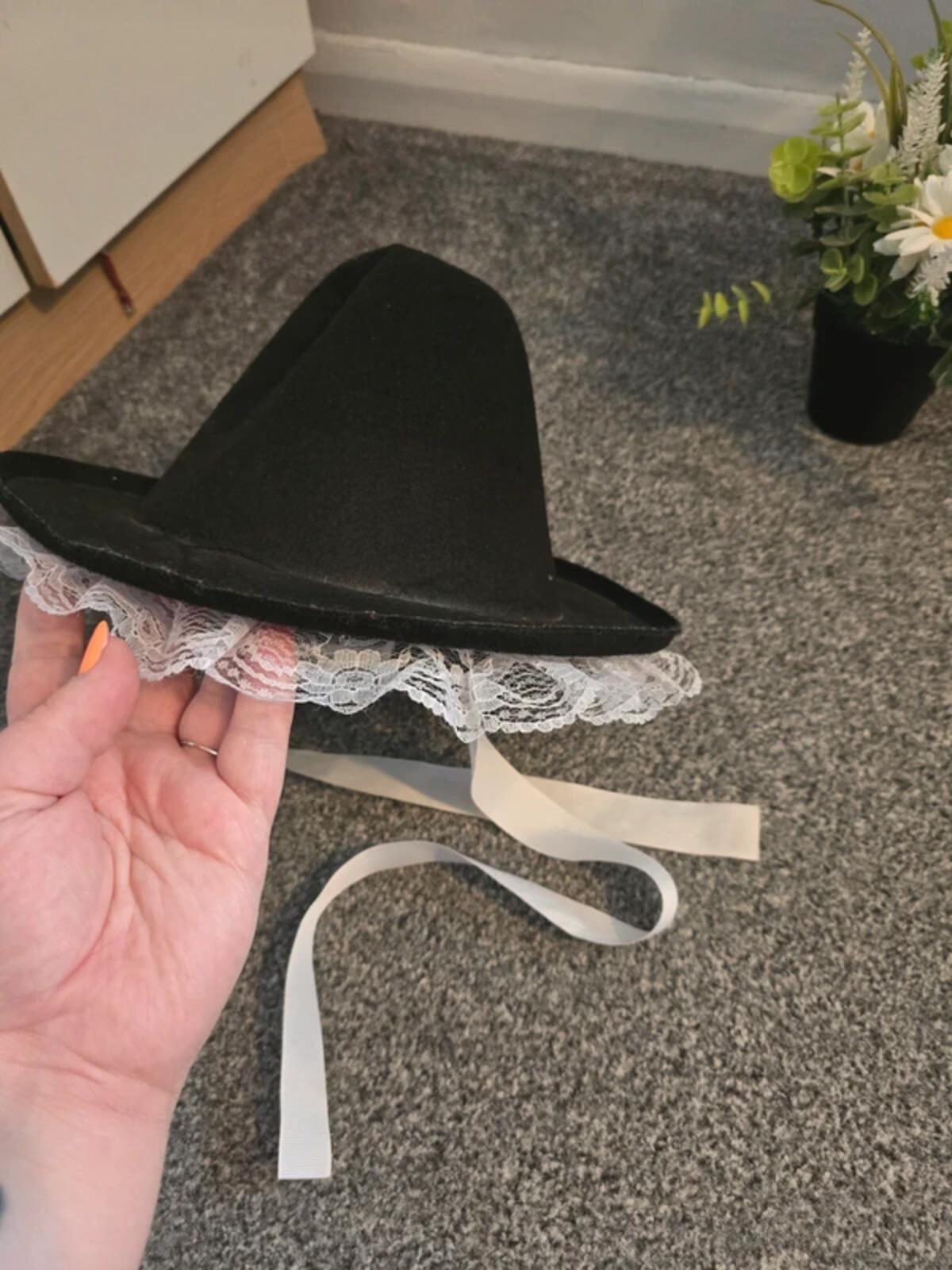 Ladies Welsh Costume Dress-Up Traditional Black Hat With Lace