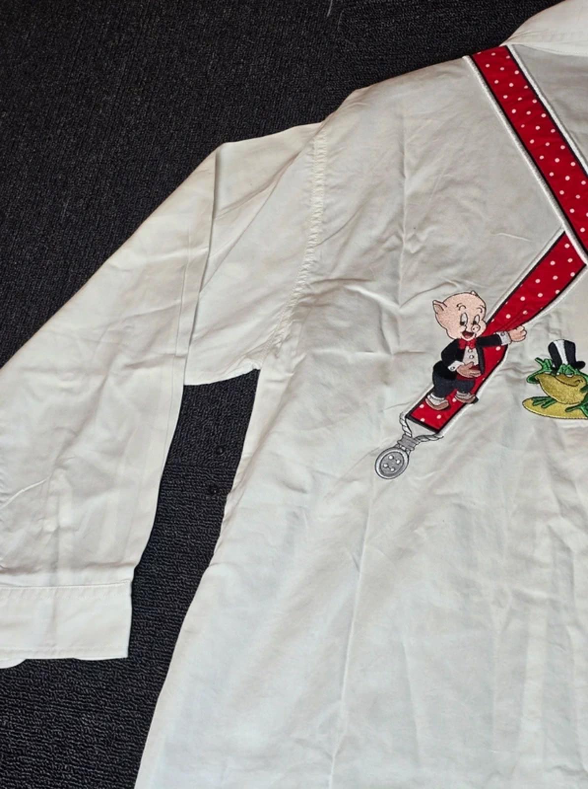 Vtg 90s Warner Bros Studio Store Looney Tunes Embroidered Shirt Small BugsBunny