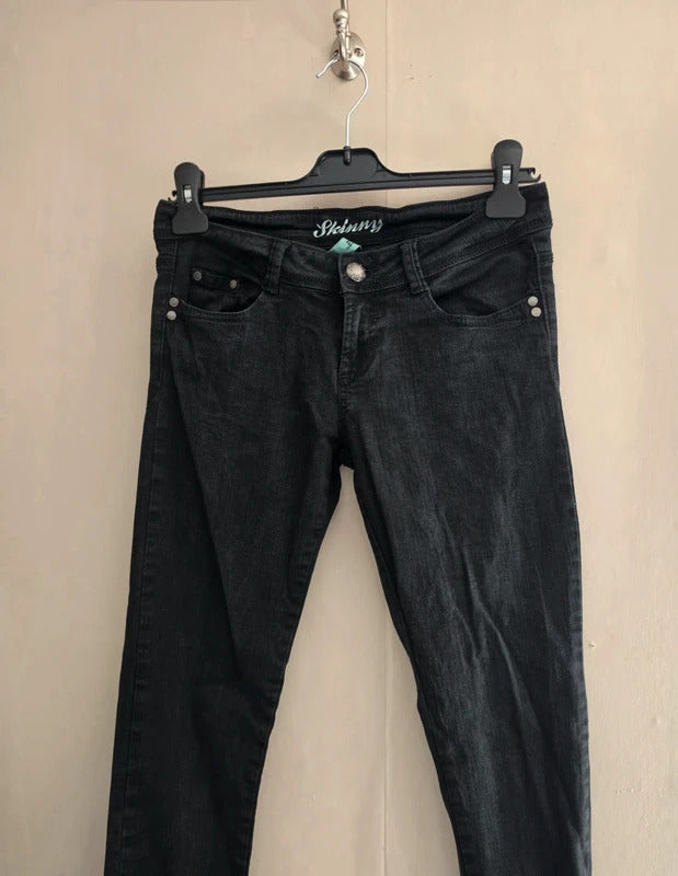 Primark Black Denim Skinny Jeans Size 8
Primark Black Denim Skinny Jeans Size 8