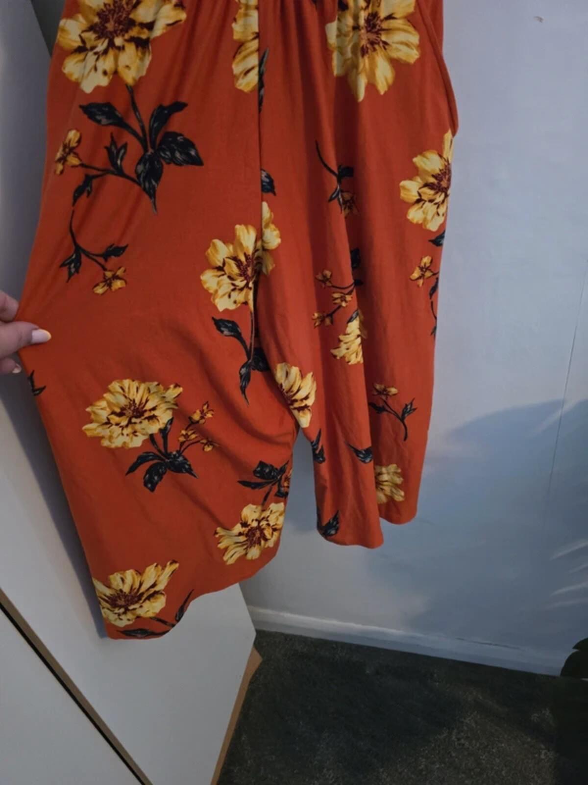 Bobbie Brooks Orange Floral Cropped Jumpsuit Med Size 12-14