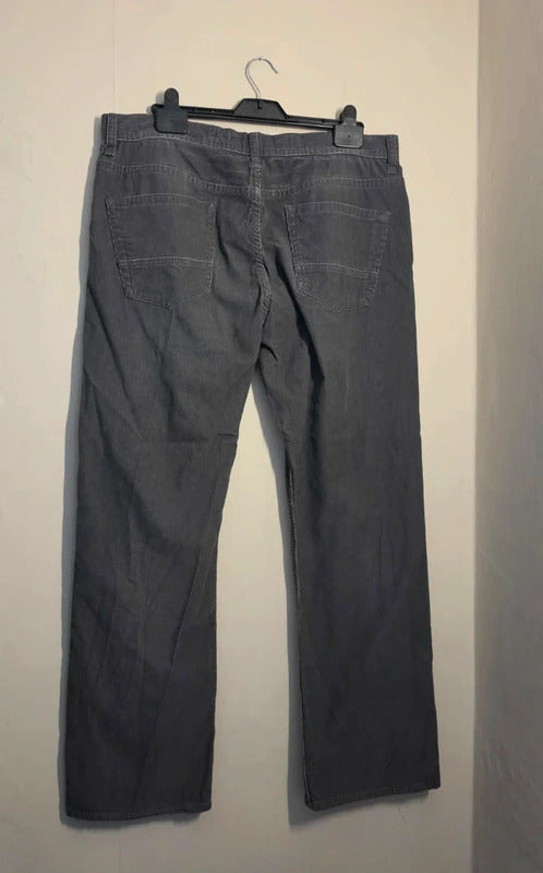 White Stuff Men's Grey Corduroy Straight Leg Trousers – W36 Short