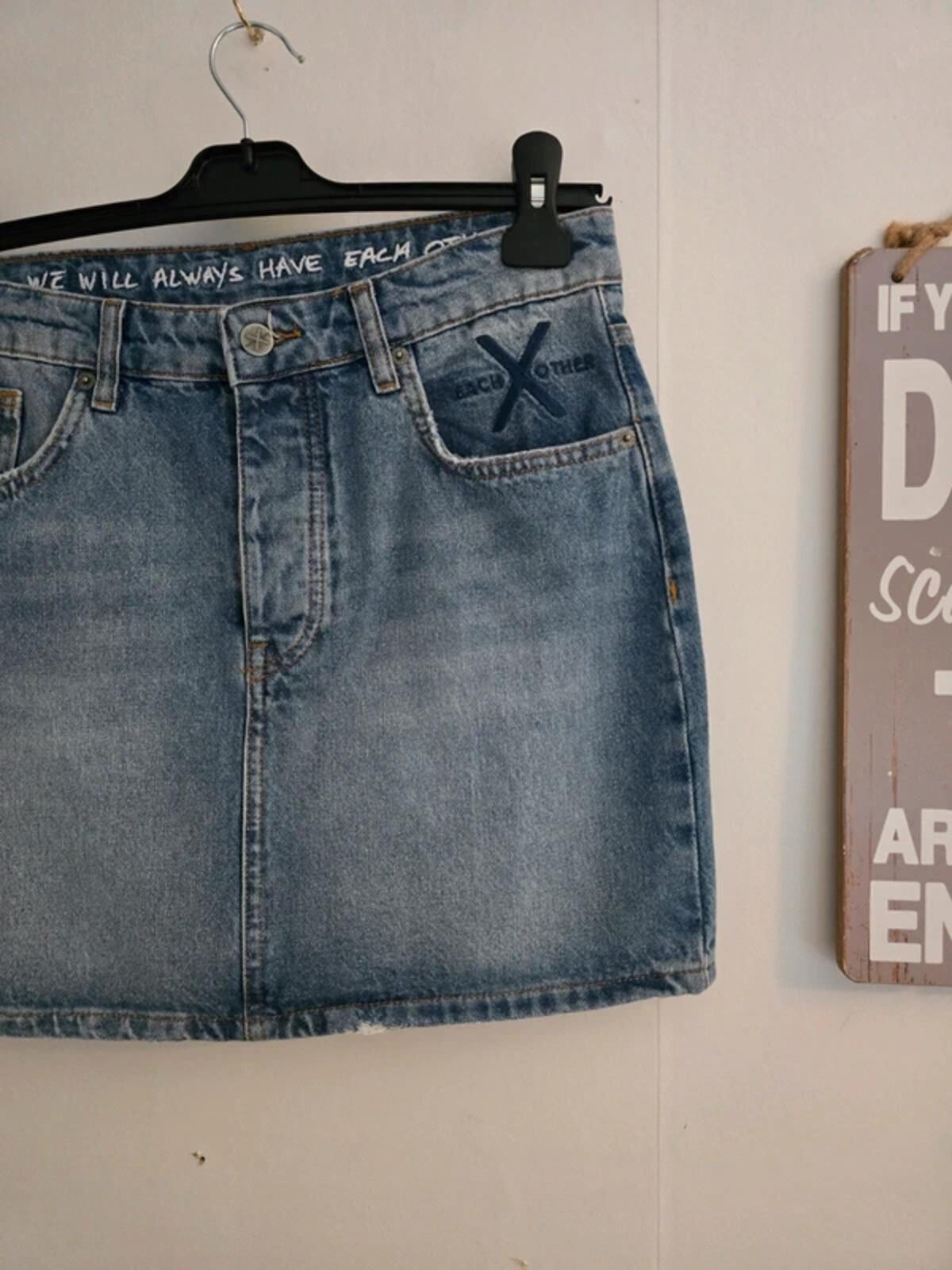 Each Other Mid-Wash Denim Embroidered Mini Skirt  L Fits Size 10-12