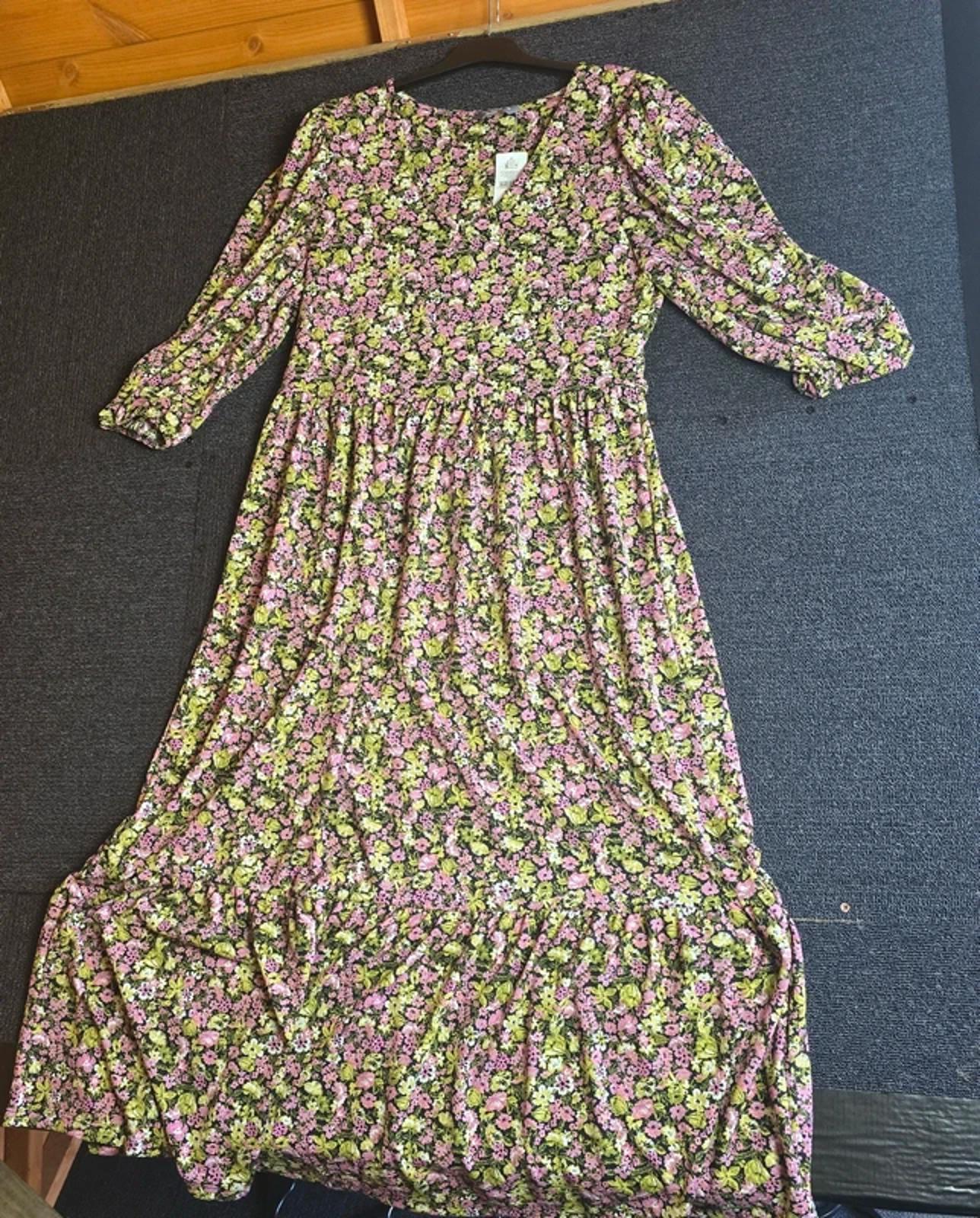 Nutmeg Midi Dress Pink & Green Floral UK Size 12 Floaty Everyday Wear