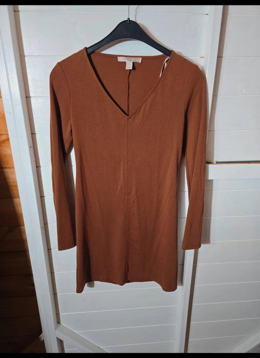 Forever21 brown v neck long sleeved dress size Small