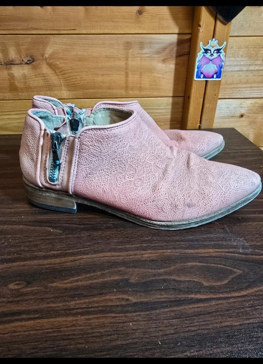 Clarks Narrative coral orange flat ankle boots size 5