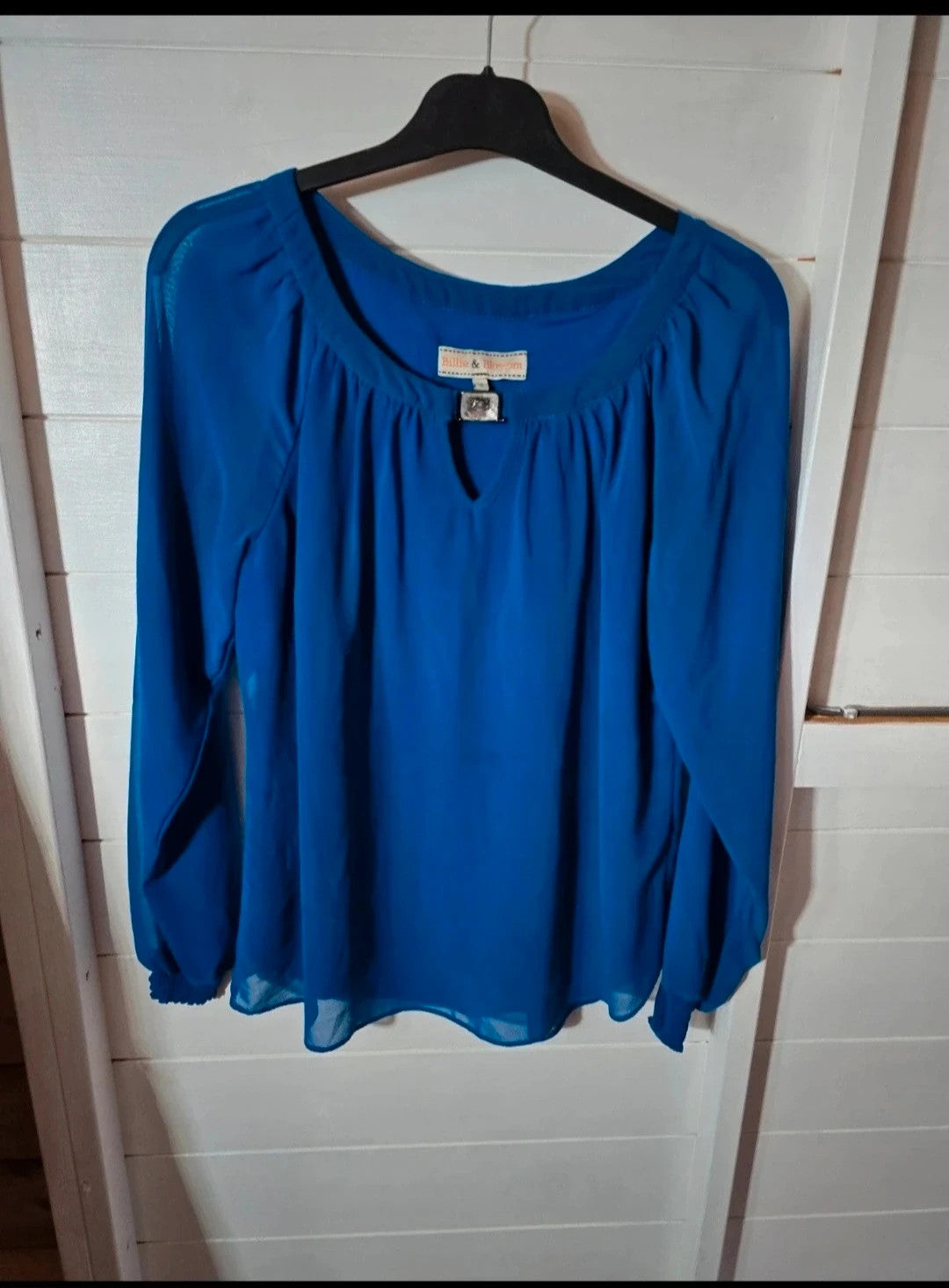 Billie & Blossum blue long sheer sleeved top size 12