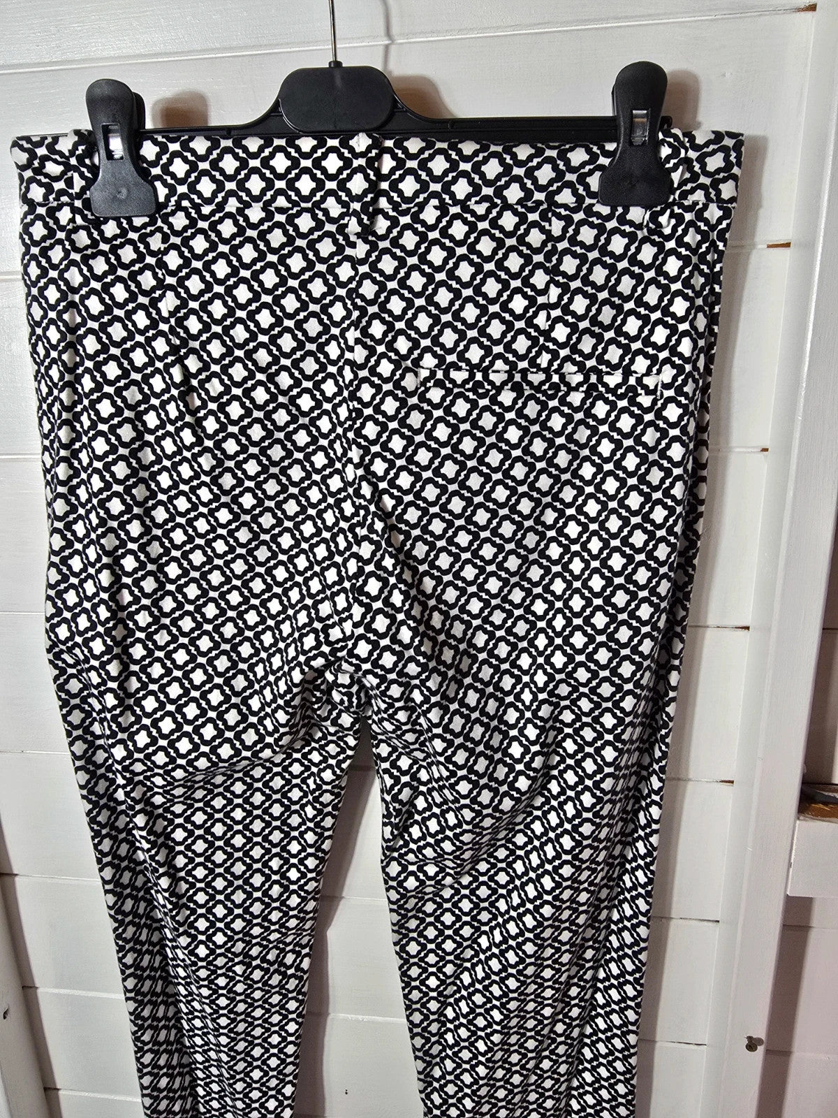 H&M black & white patterned skinny trousers size 8